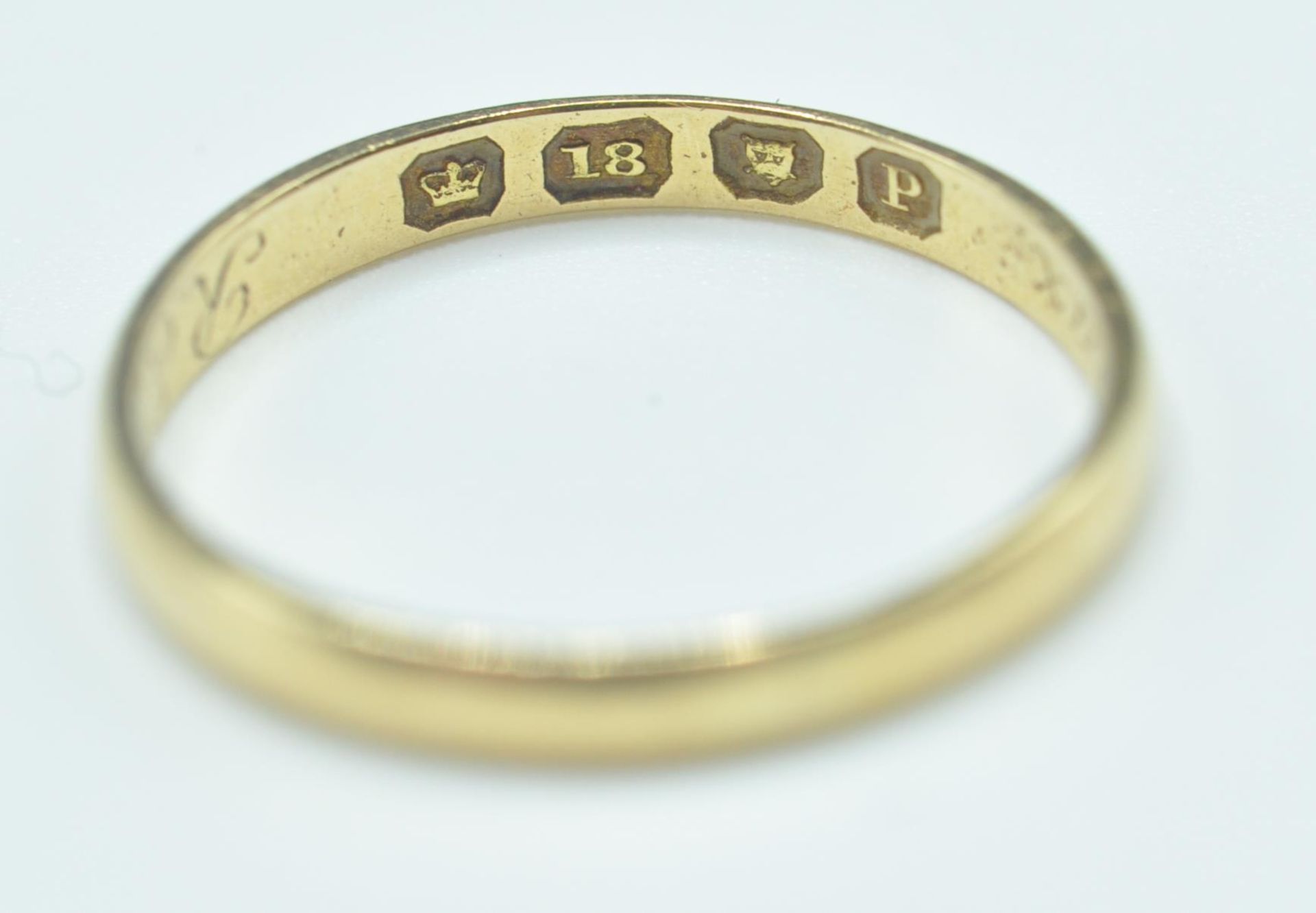 ANTIQUE 18CT GOLD WEDDING BAND RING - Bild 3 aus 4