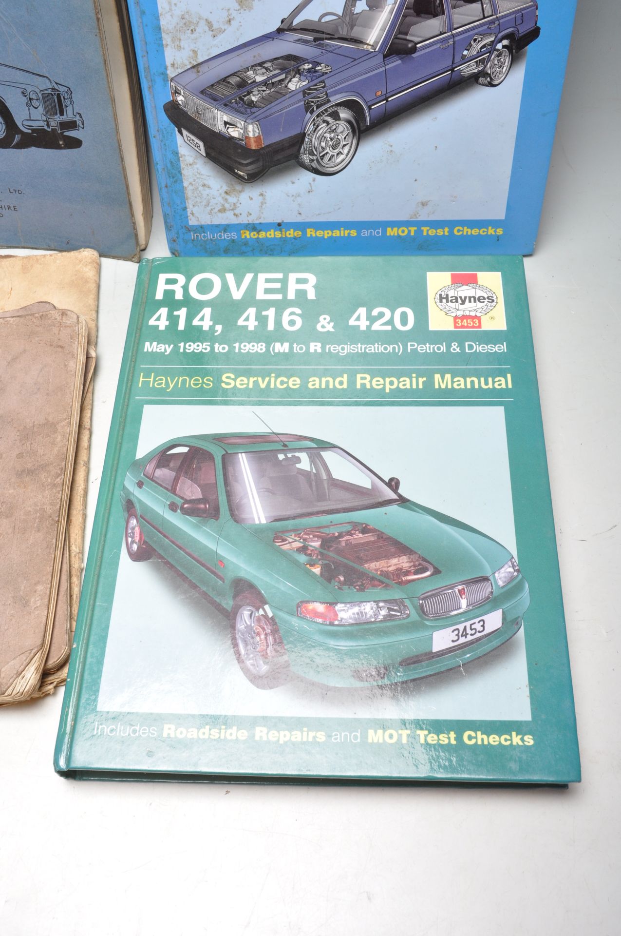 COLLECTION OF VINTAGE MID - LATE 20TH CENTURY CAR MANUALS - Bild 5 aus 9