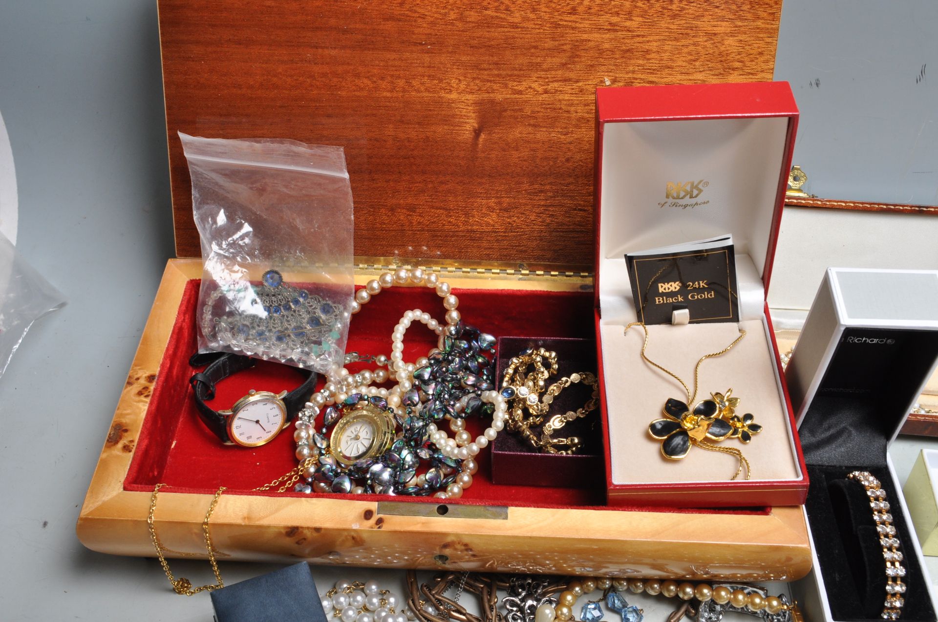 COLLECTION OF VINTAGE COSTUME JEWELLERY & CUFFLINKS - Bild 3 aus 12