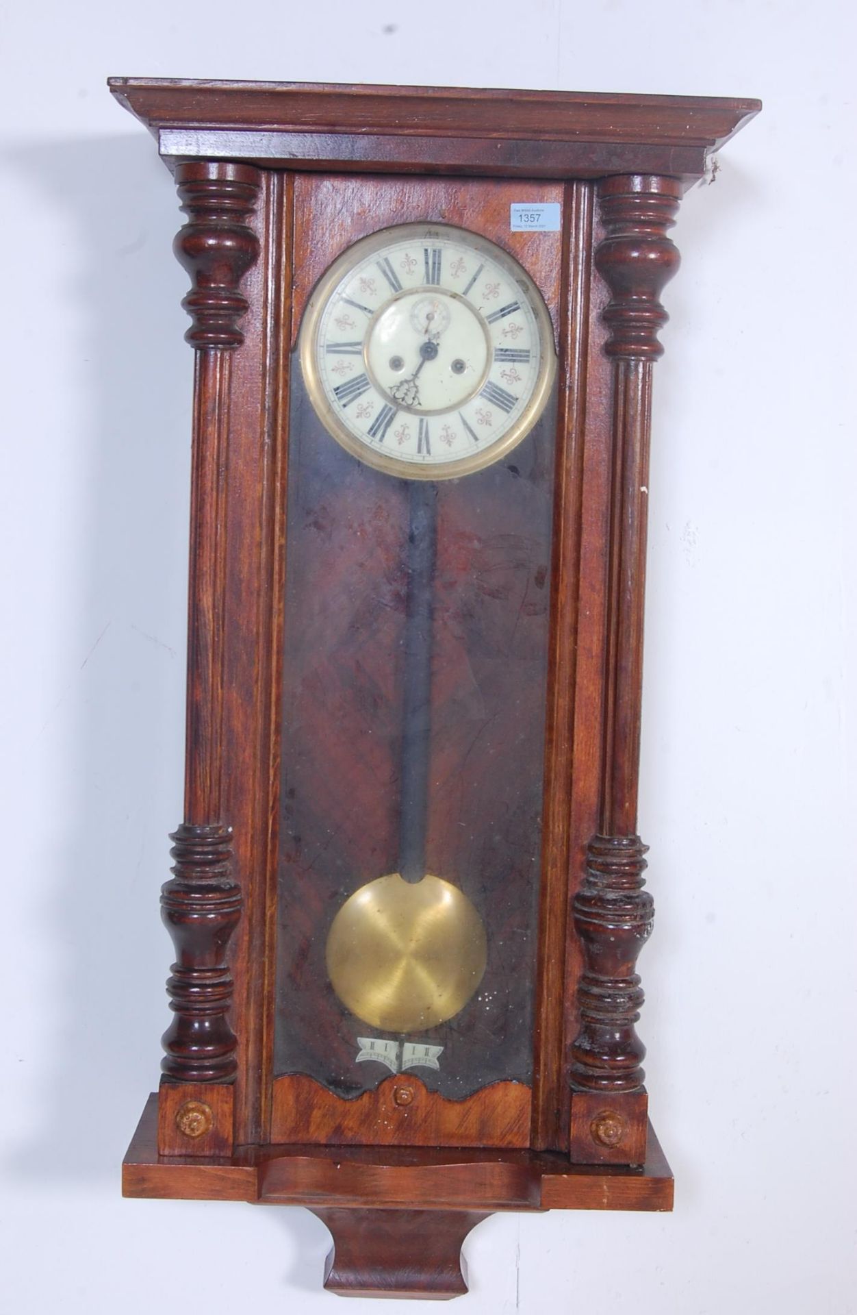 EARLY 20TH CENTURY MAHOGANY CASE VIENNA CLOCK WITH EIGHT DAYS MOVEMENT