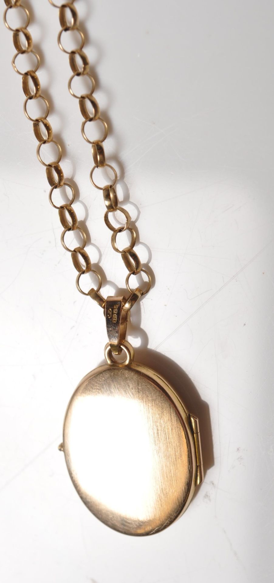 9CT GOLD LOCKET PENDANT NECKLACE - Image 4 of 8