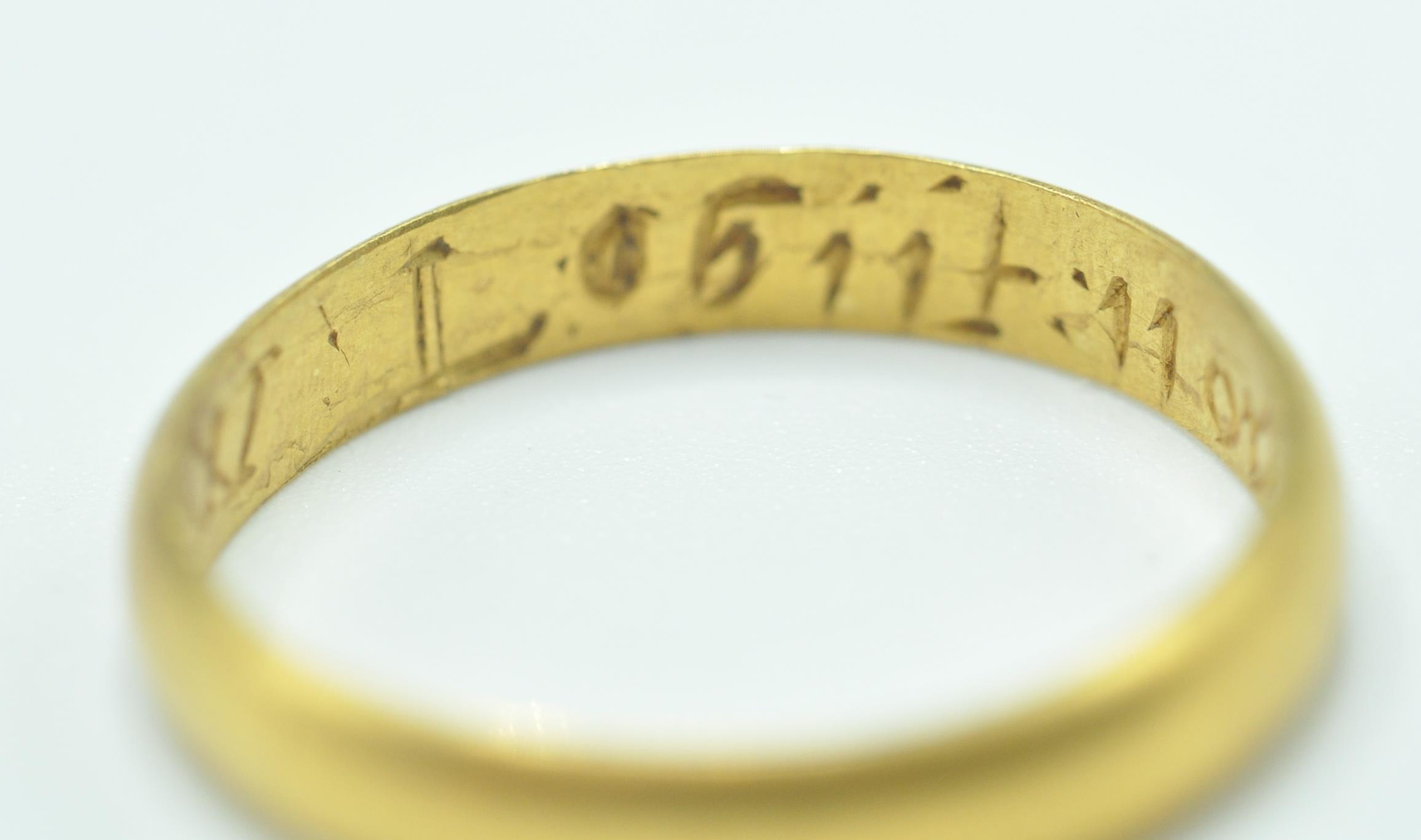 GEORGIAN GOLD MOMENTRO MORI MOURNING RING WITH SKULL - Image 6 of 9