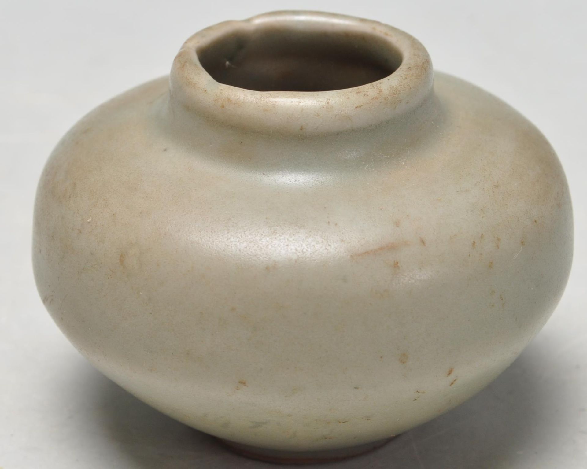 ANTIQUE CHINESE SONG DYNASTY CELADON MONOCHROME INK POT - Bild 3 aus 6