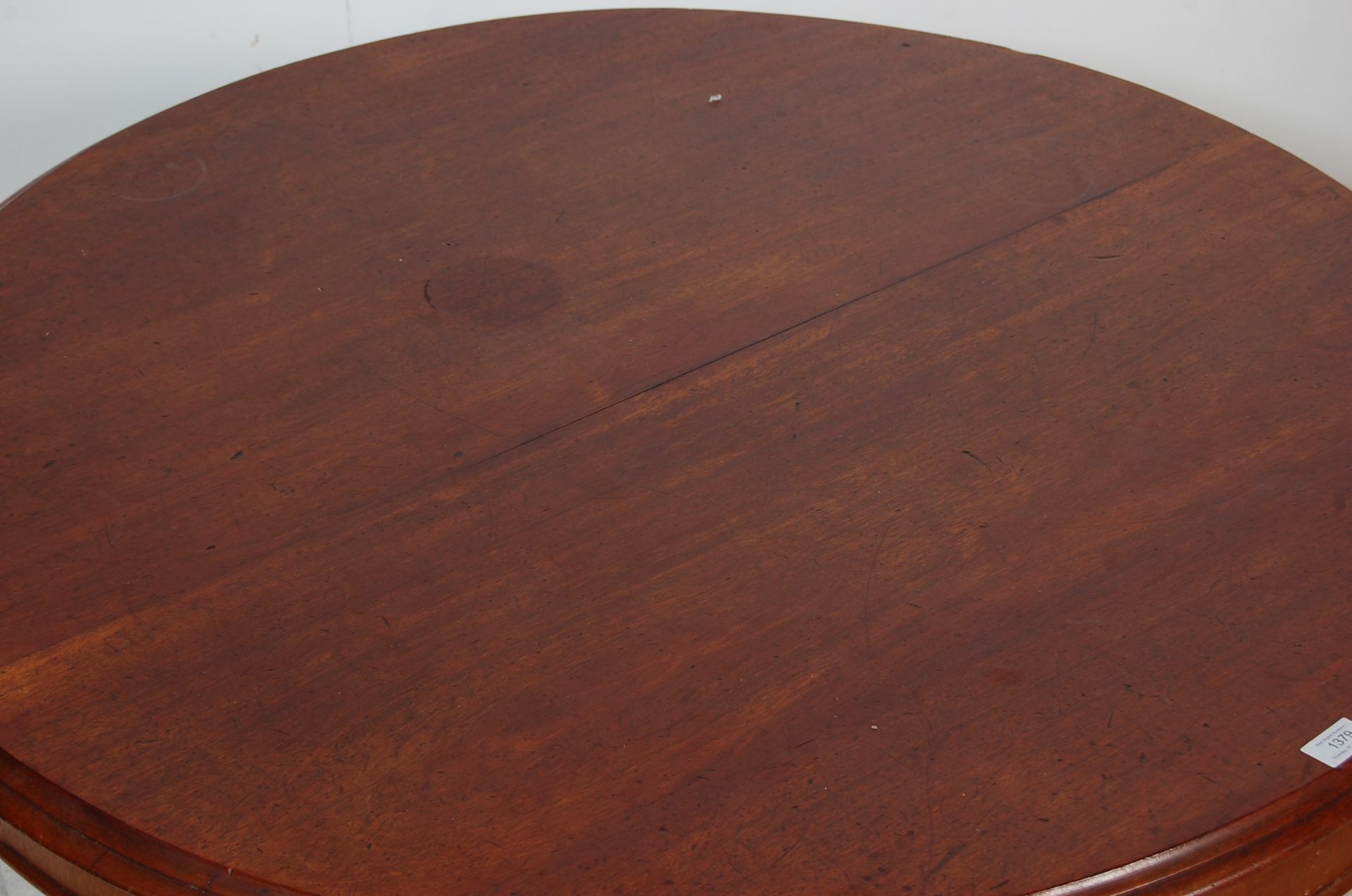 19TH CENTURY VICTORIAN MAHOGANY TABLE - Bild 3 aus 4