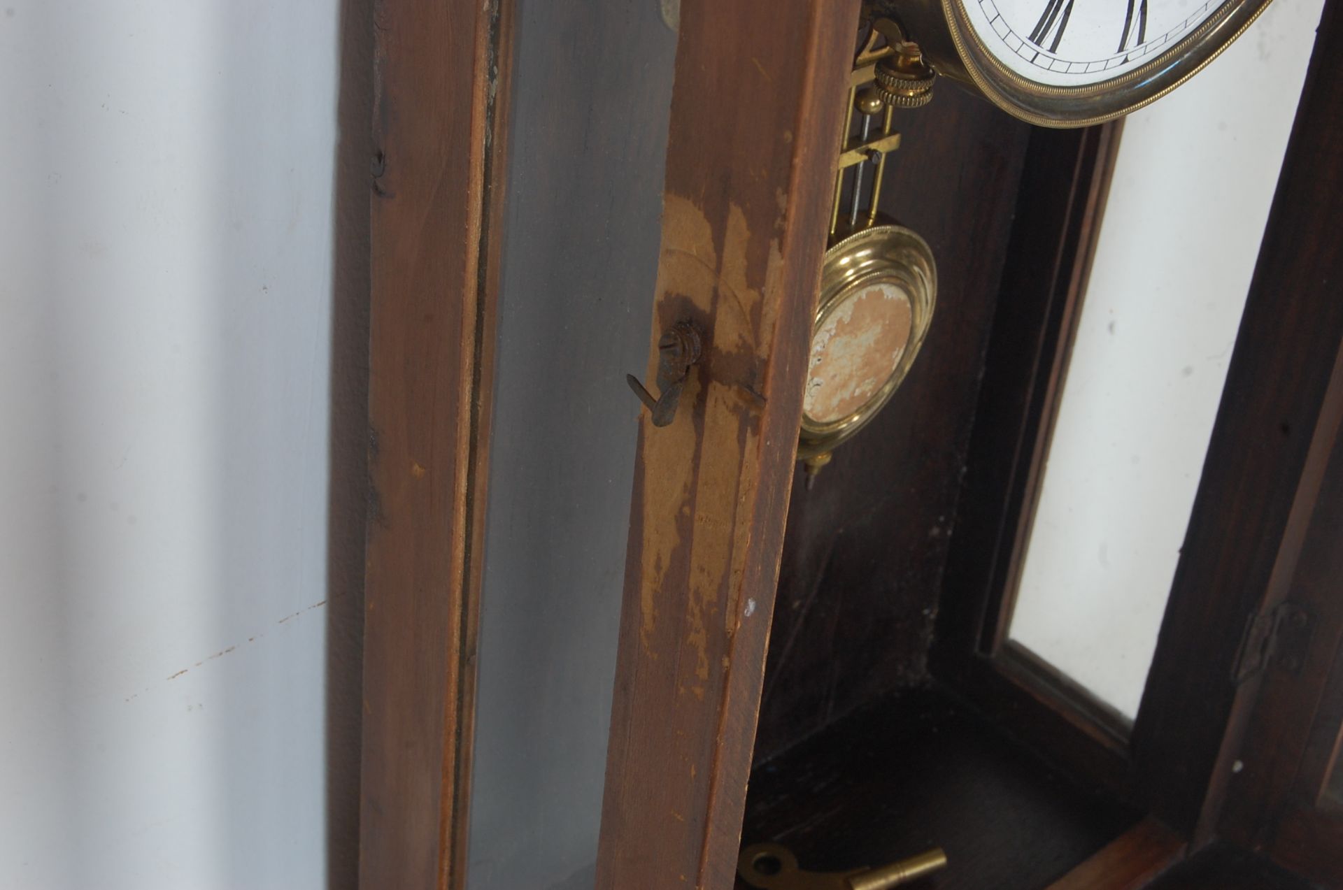 EARLY 20TH CENTURY CIRCA 1930’S EIGHT DAY VIENNA STYLE CLOCK - Bild 5 aus 6