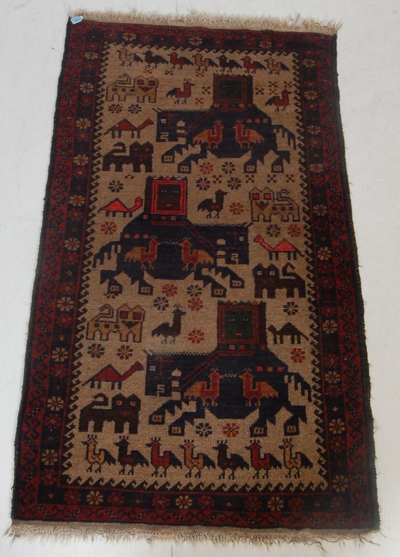 20TH CENTURY TRIBAL PERSIAN / AFGHAN NOMADIC CARPET RUG