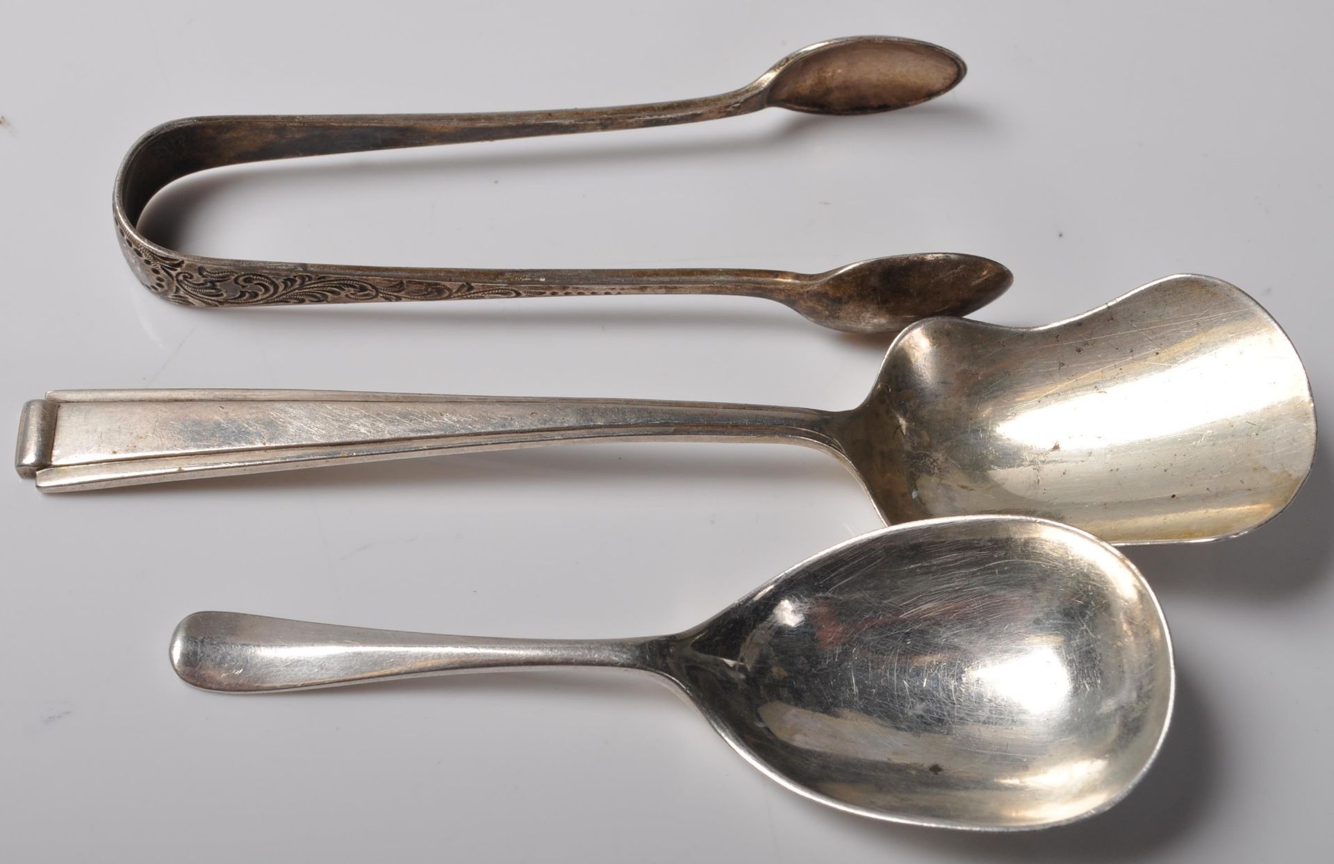 GROUP OF SILVER HALLMARKED HARLEQUIN SPOONS - Bild 4 aus 8