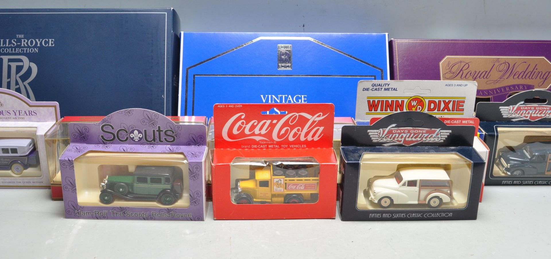 LARGE COLLECTION OF ASSORTED DIECAST MODEL VEHICLES - Bild 5 aus 11