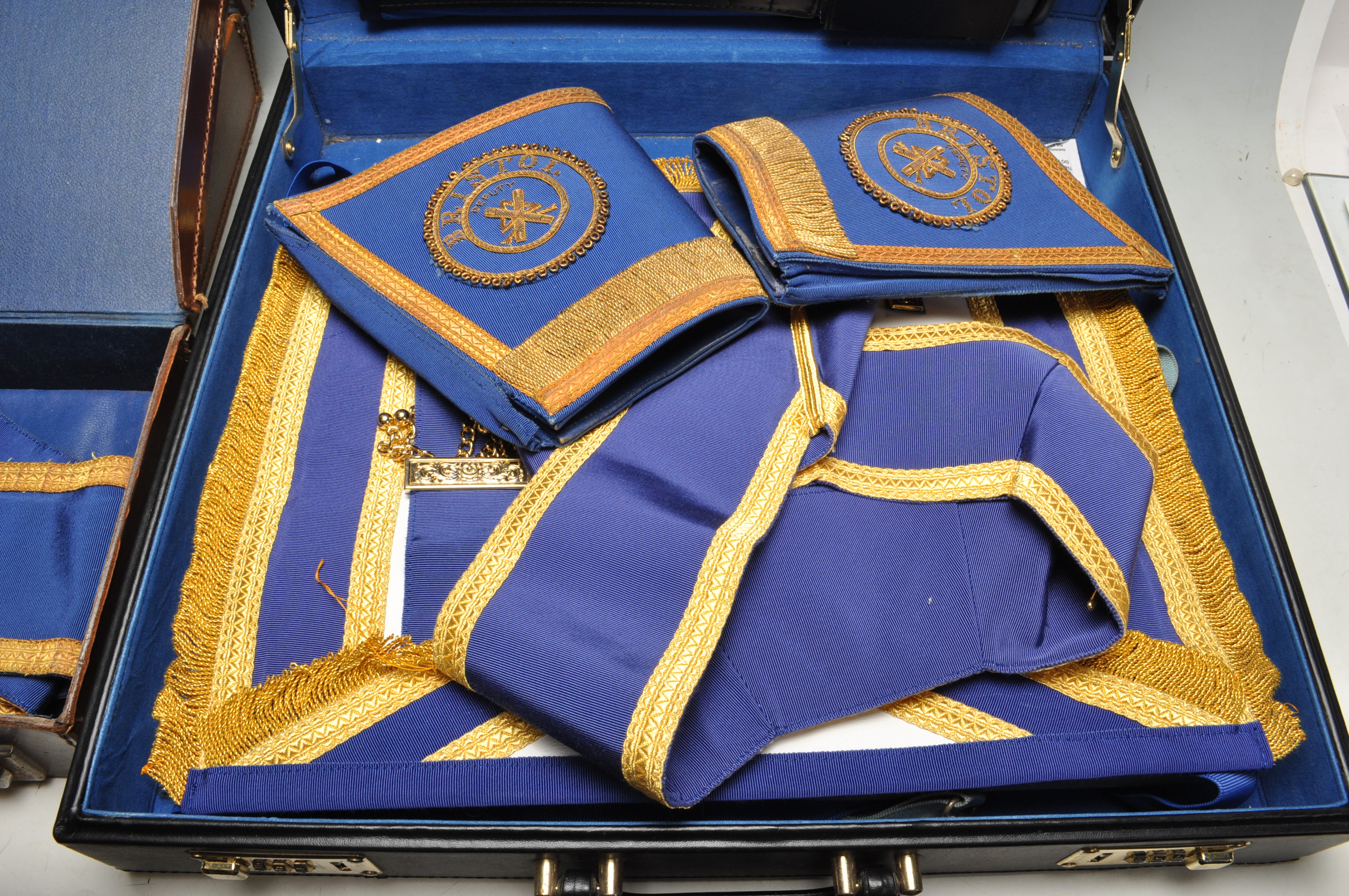 COLLECTION OF MASONIC RELATED ITEMS AND MEDALS - Image 2 of 7