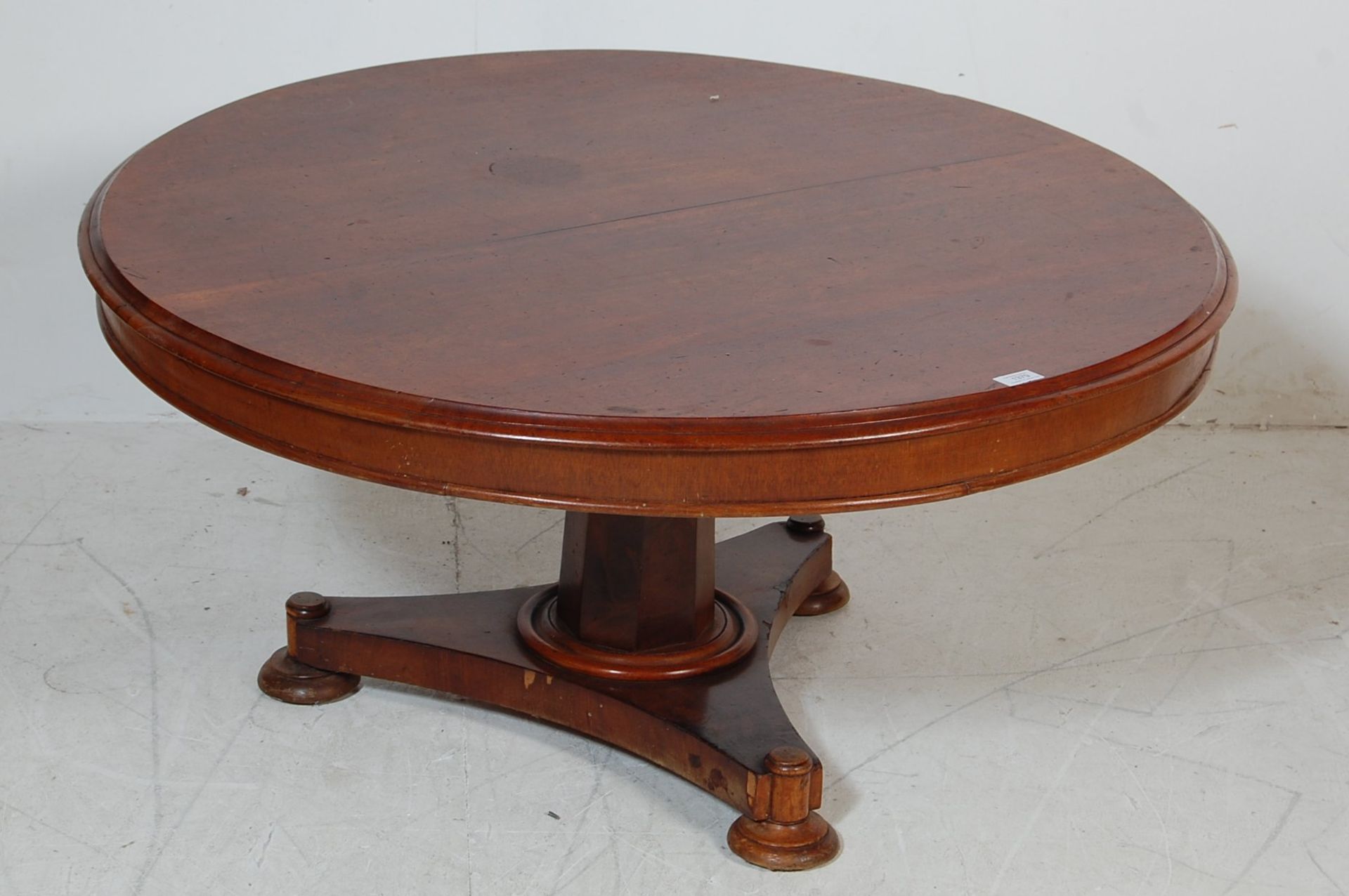 19TH CENTURY VICTORIAN MAHOGANY TABLE - Bild 2 aus 4