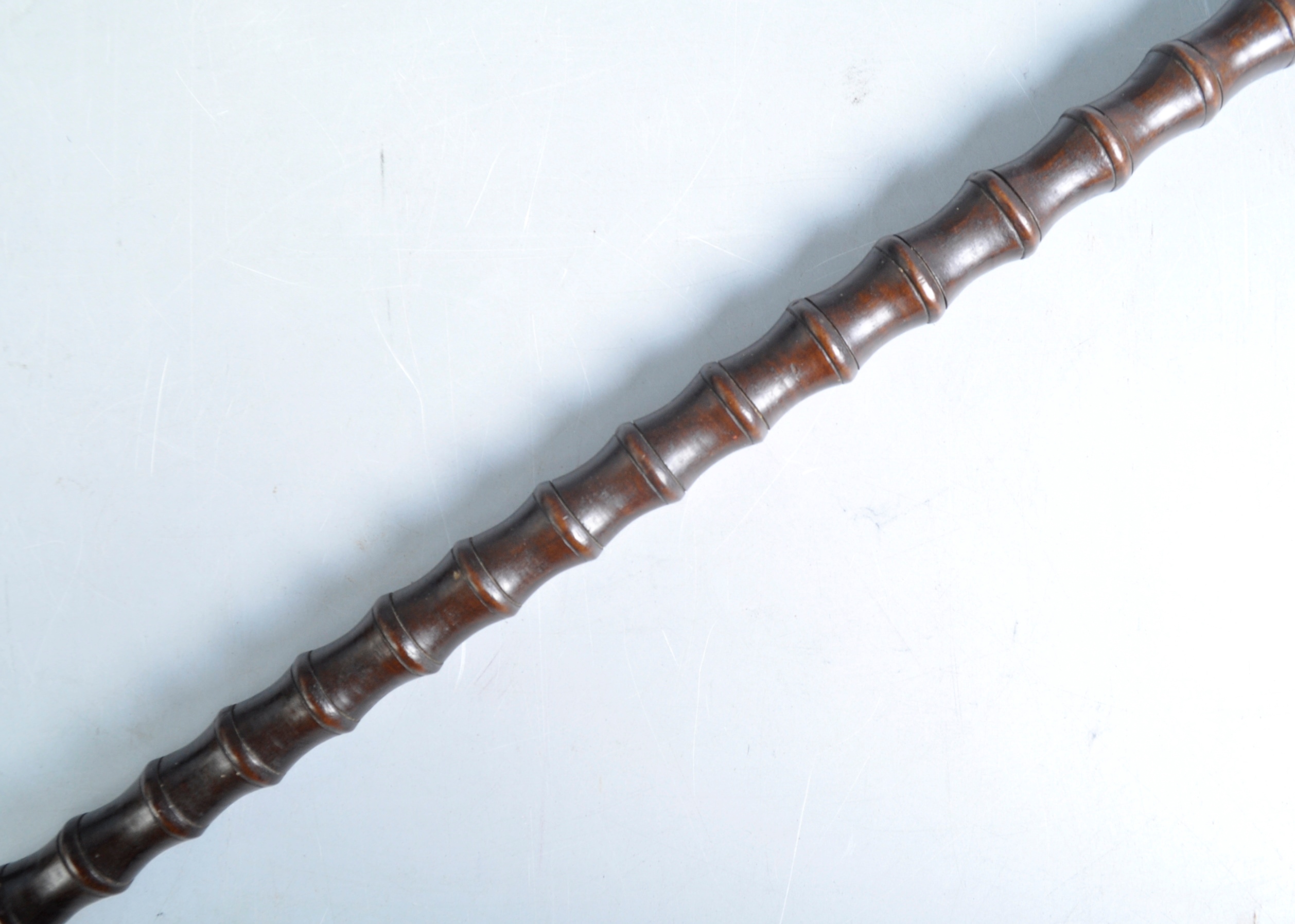 VICTORIAN AESTHETIC MOVEMENT LABURNUM WALKING STICK CANE - Image 3 of 4