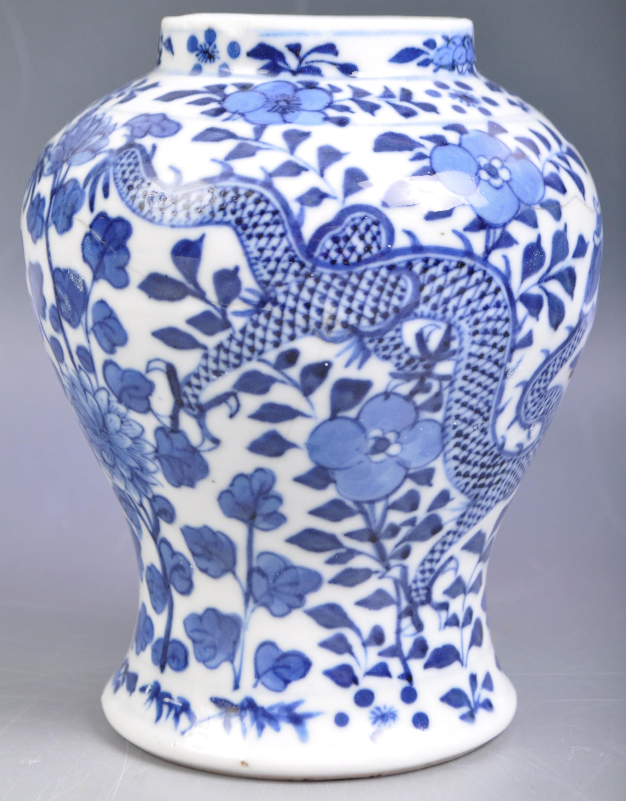 HSIEN FENG PERIOD CHINESE BALUSTER VASE WITH DRAGONS - Image 3 of 6