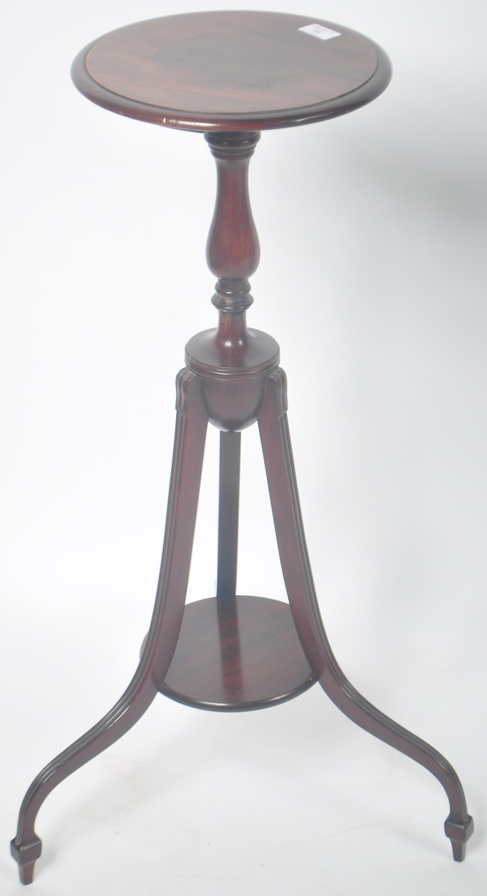 ANTIQUE STYLE MAHOGANY REEDED TRIPOD TORCHERE STAND - Image 2 of 5