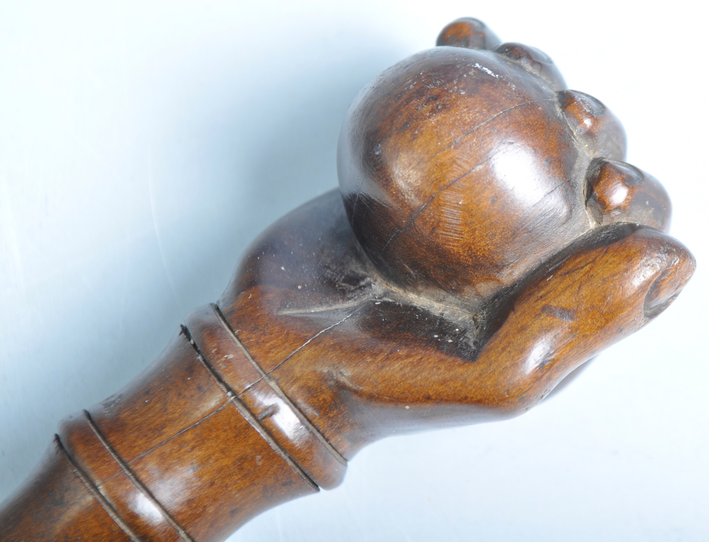 VICTORIAN AESTHETIC MOVEMENT LABURNUM WALKING STICK CANE - Image 2 of 4