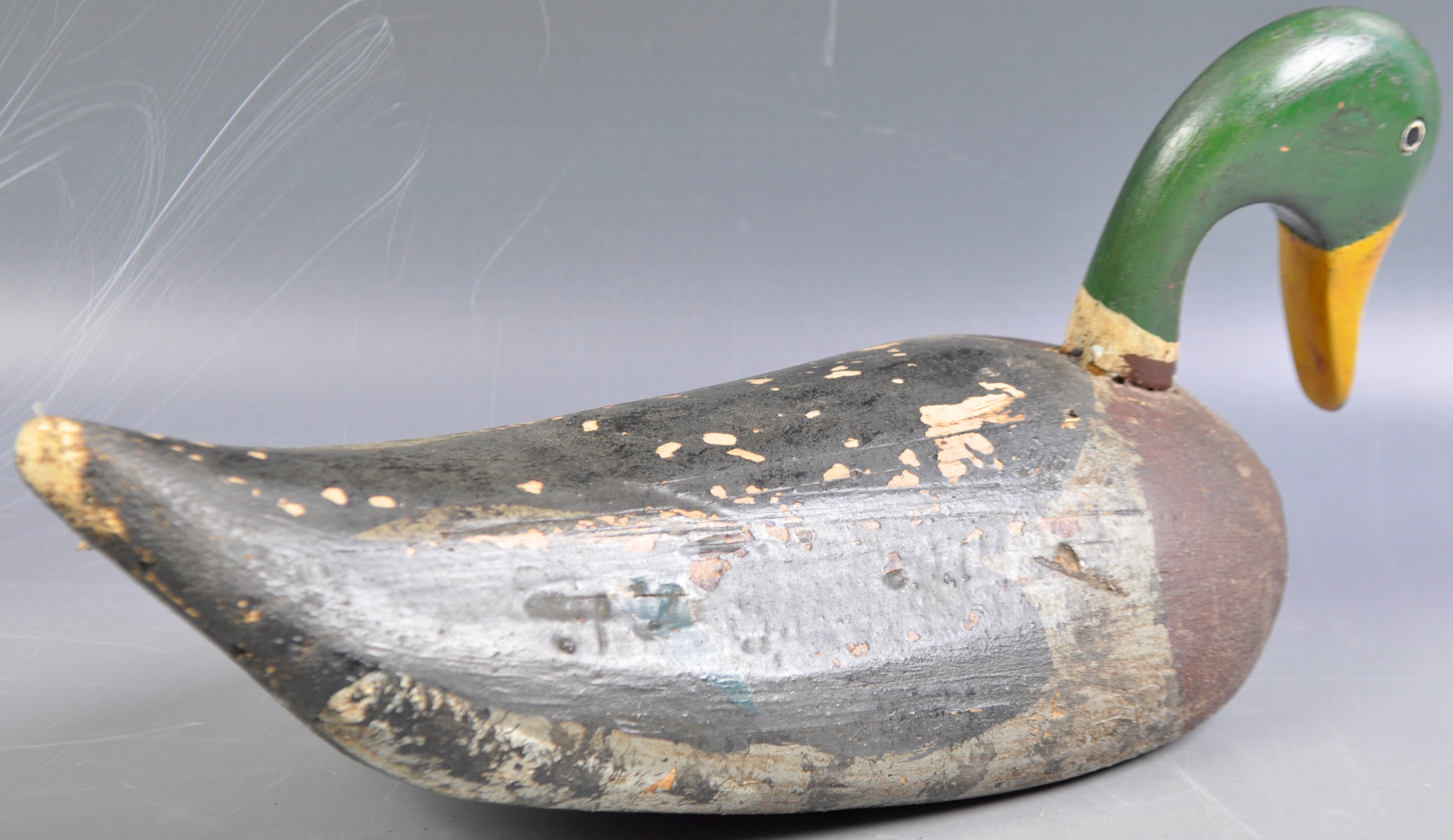 19TH CENTURY HAND CARVED AND PAINTED MALLARD DECOY DUCK - Image 2 of 5