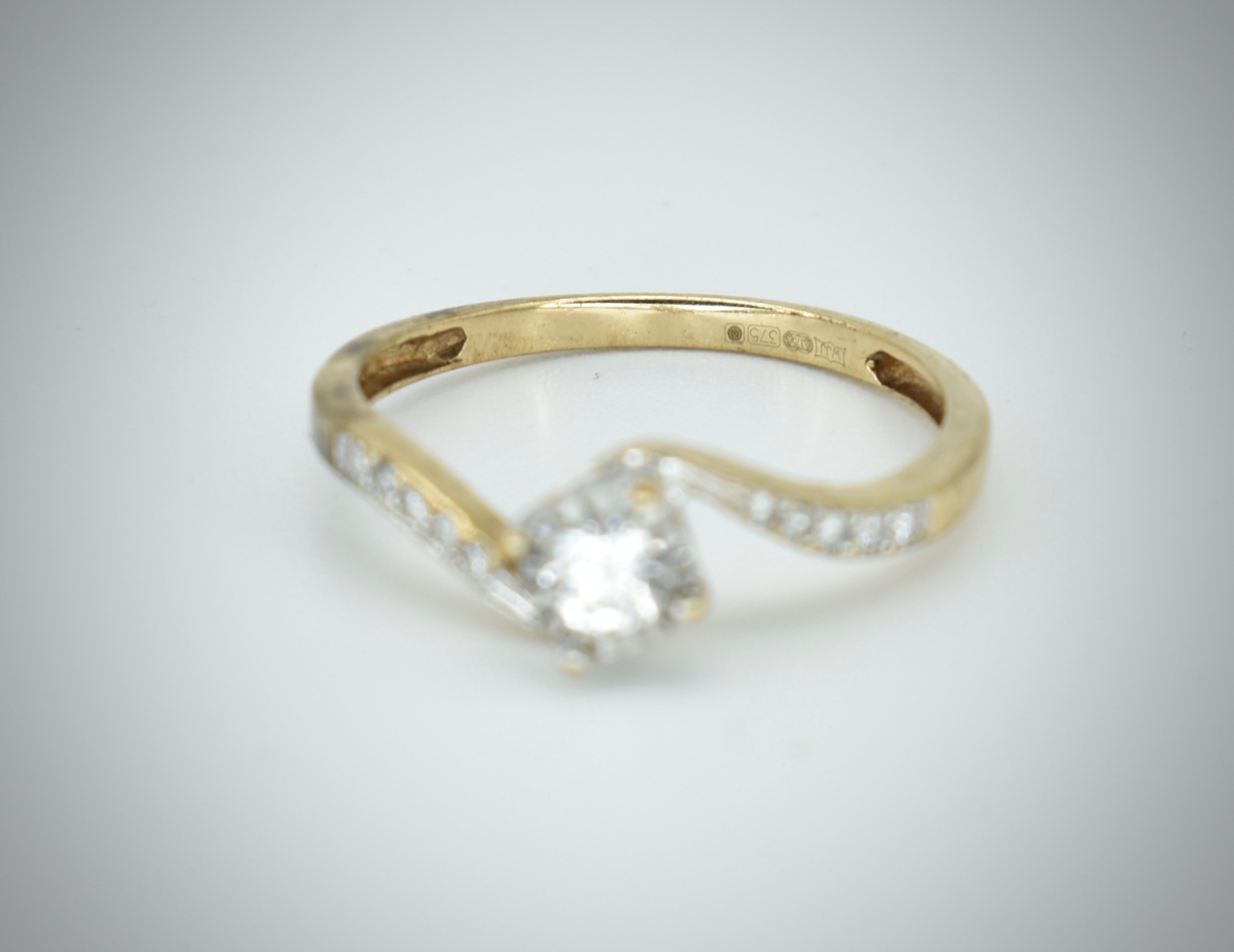 9ct Gold & Diamond Single Stone Ring - Image 4 of 4