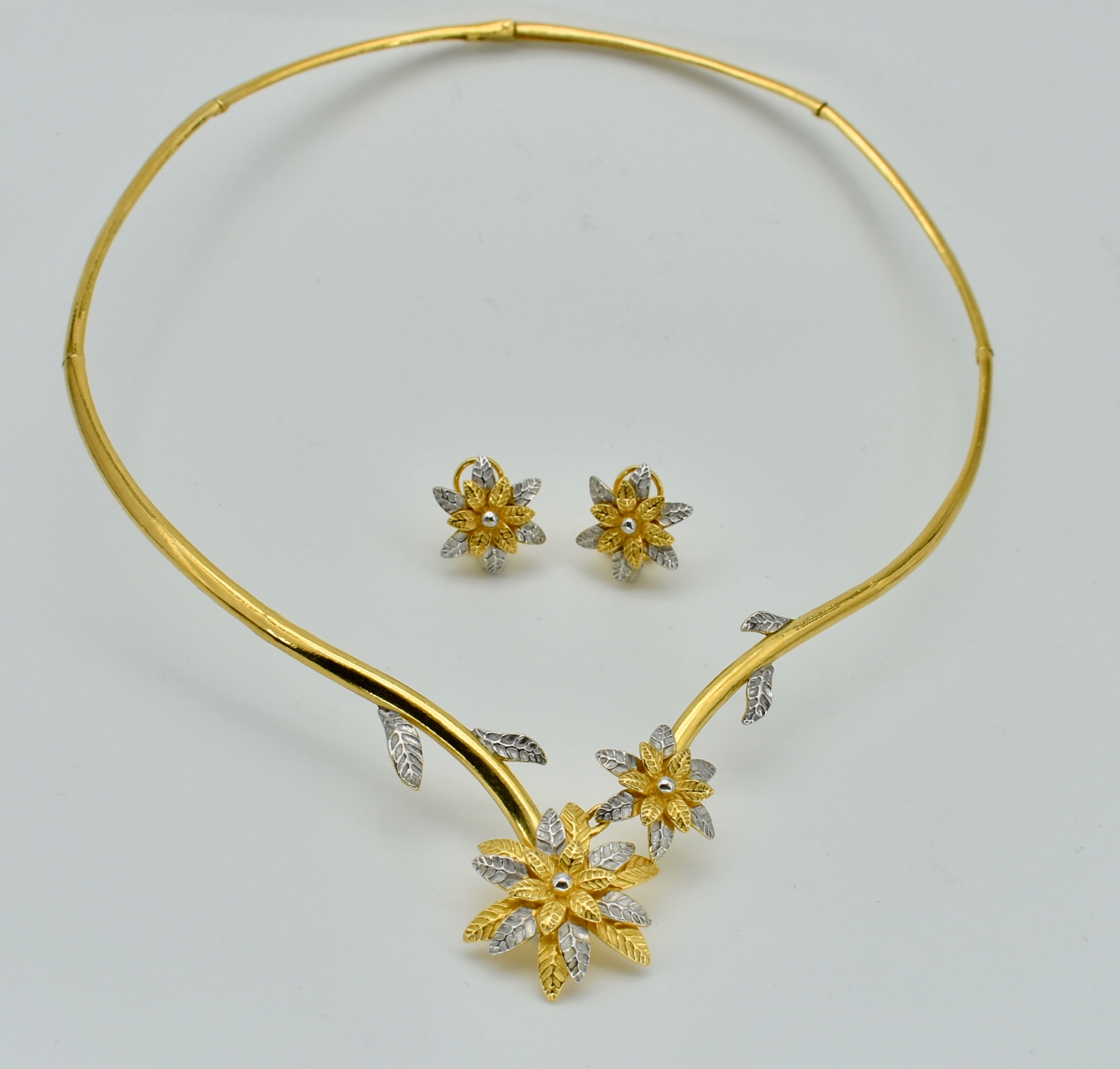 22ct Gold Hallmarked Collar Necklace & Earrings Suite - Parure