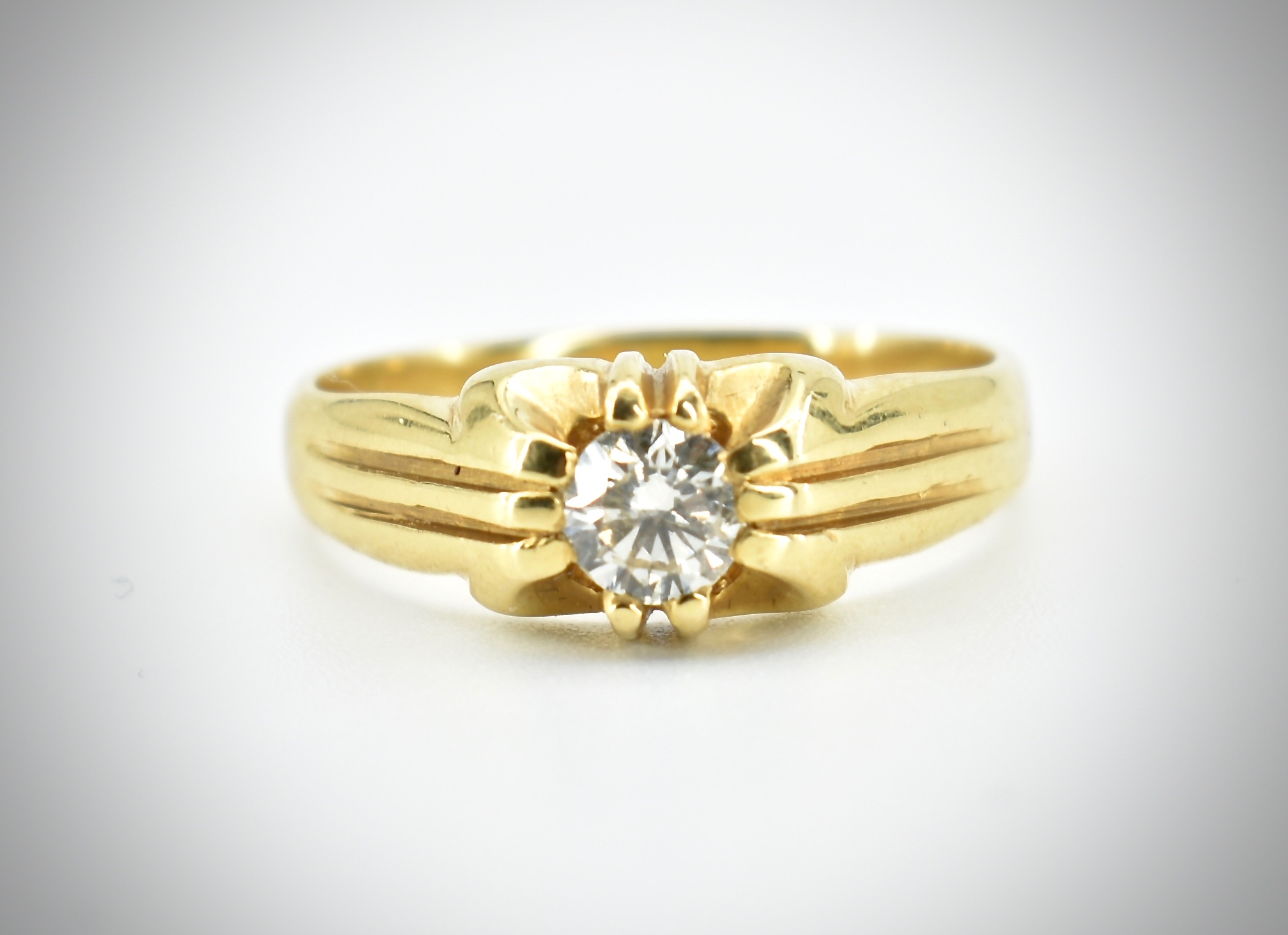 18ct Gold & Diamond Ring