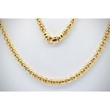 An 18ct / 750 marked Gold Snake Link Necklace Chain