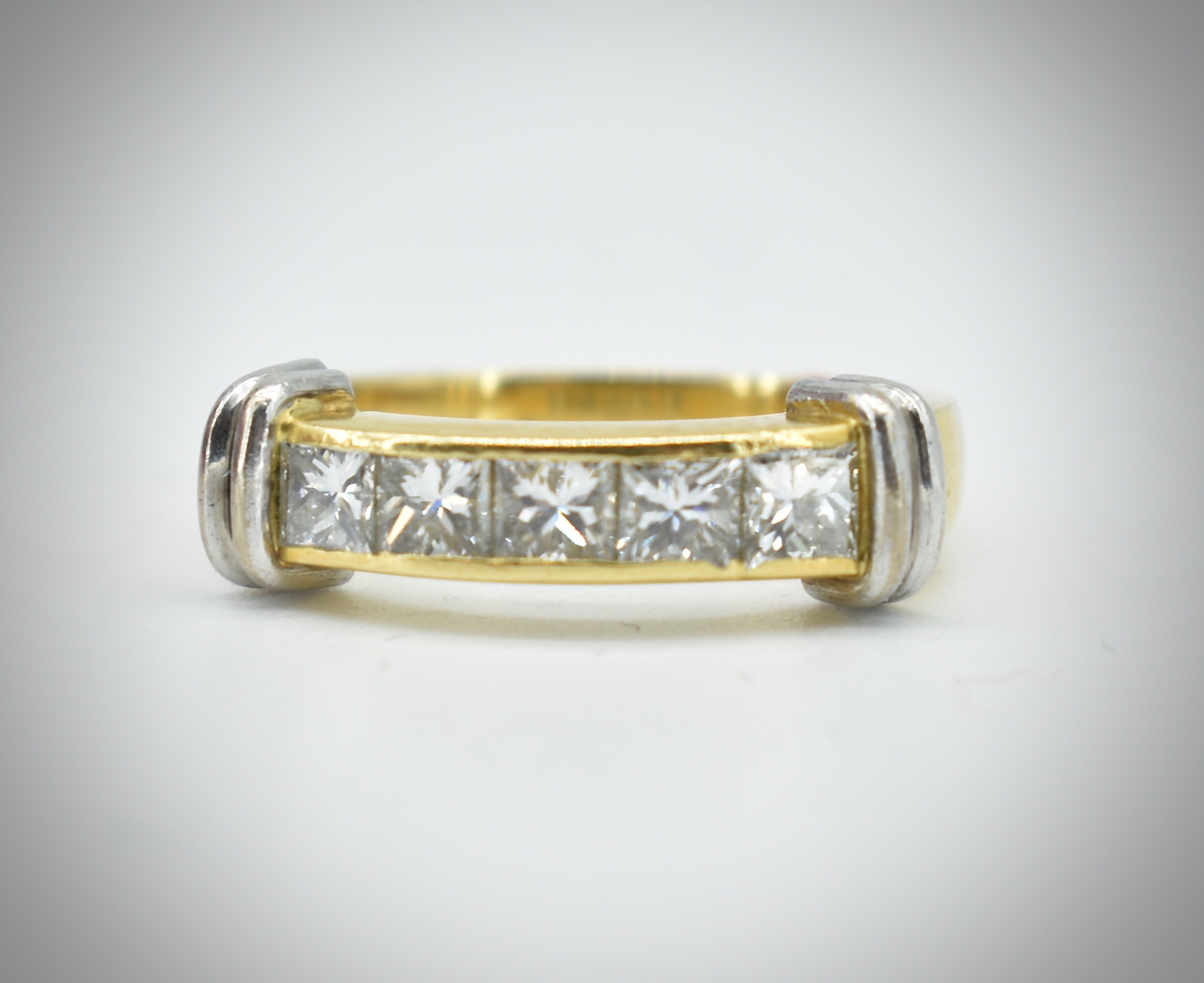 18ct Yellow Gold & Diaond 5 Stone Princess Cut Ring