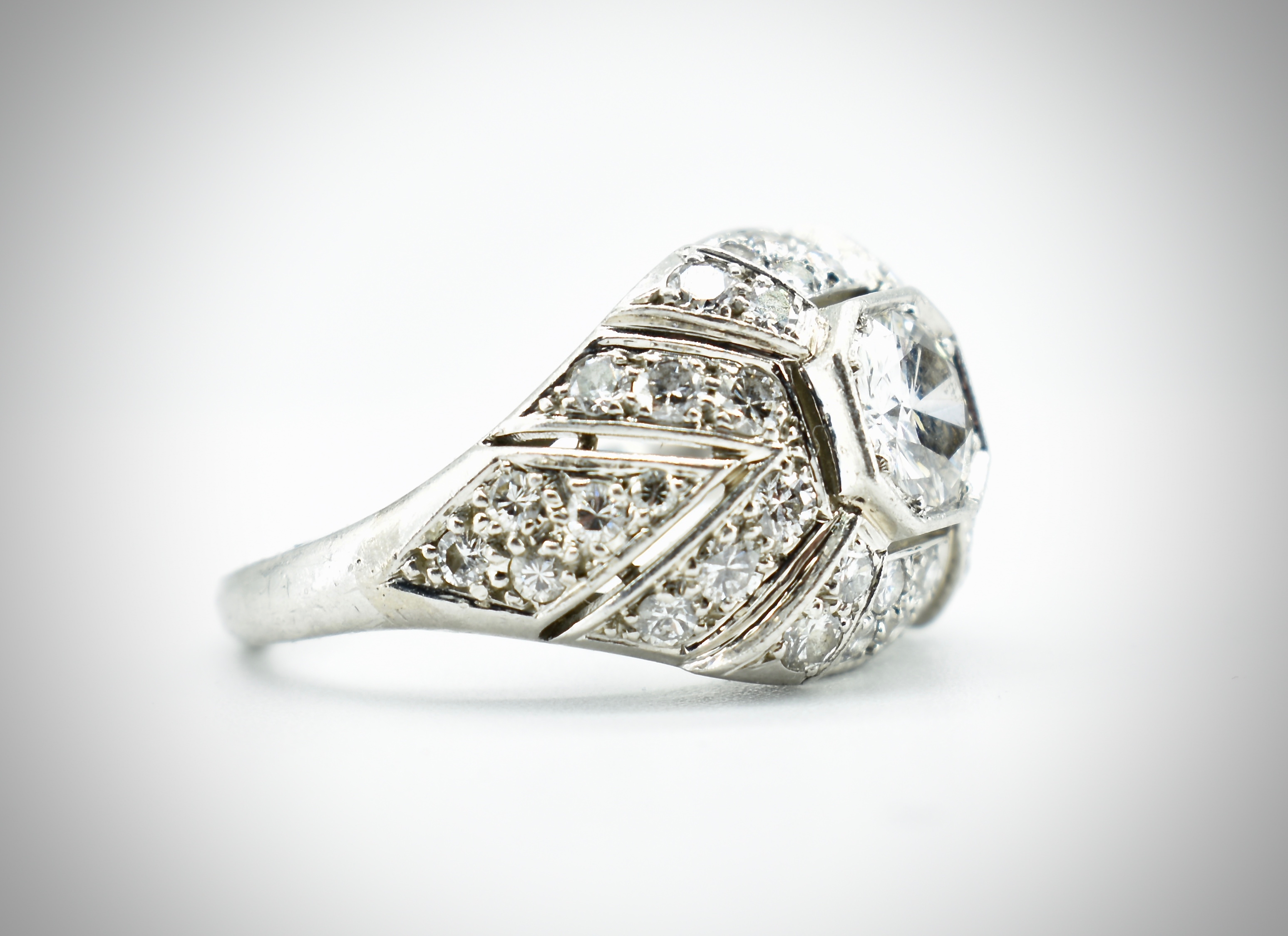 French Platinum & Diamond Bombe Ring. - Image 4 of 4