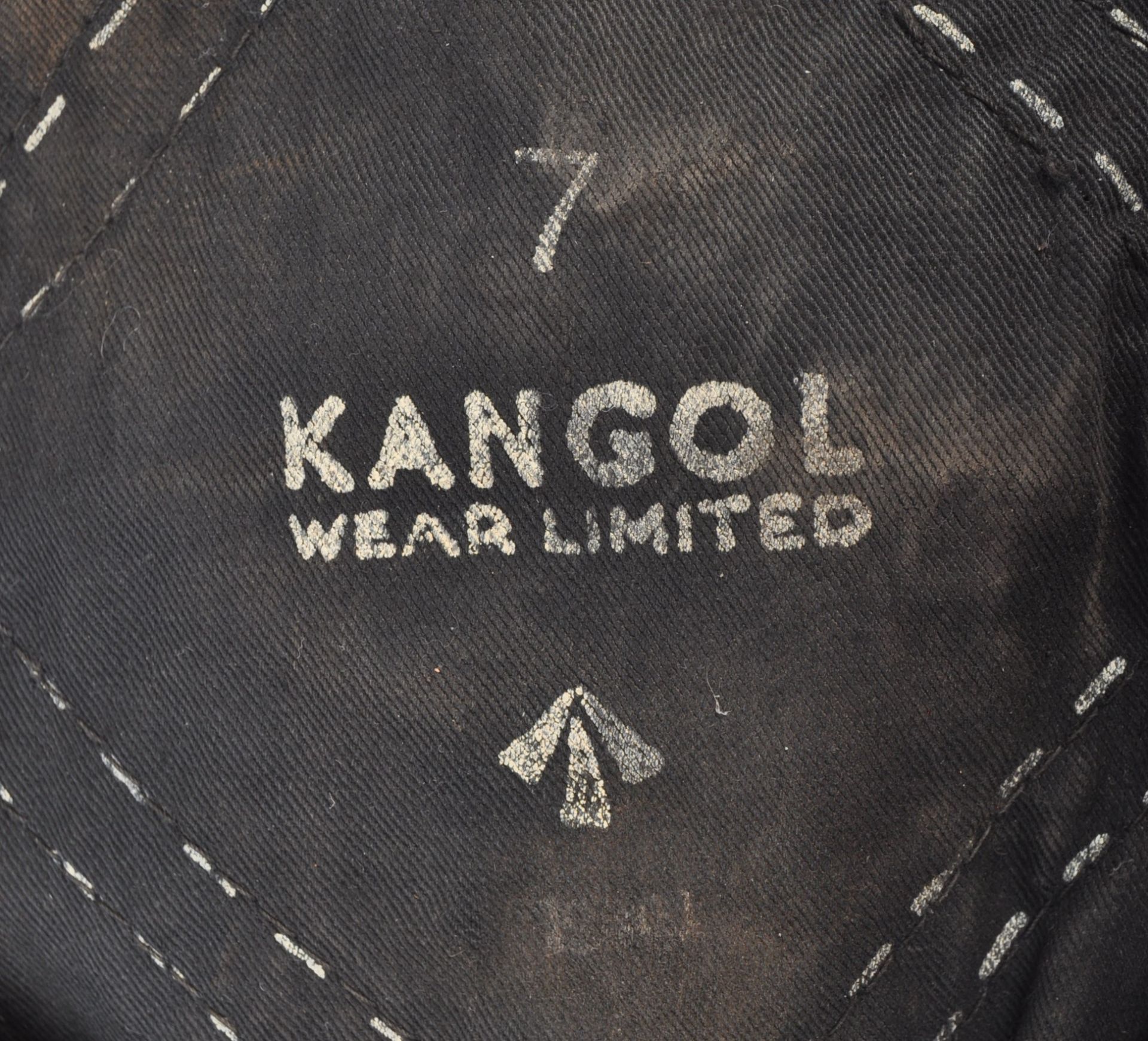WWII INTEREST - VINTAGE KANGOL LIMITED BERET WITH BBC CAP BADGE - Bild 3 aus 4