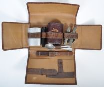 WWI FIRST WORLD WAR PERIOD OFFICER'S SHAVING KIT & OTHER ITEMS