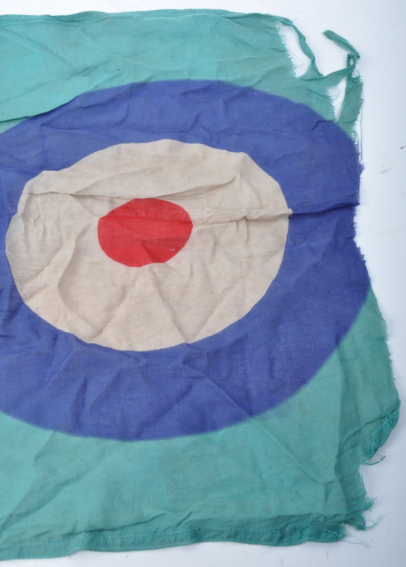 WWII SECOND WORLD WAR TYPE RAF AIRFIELD FLAG - Bild 6 aus 7
