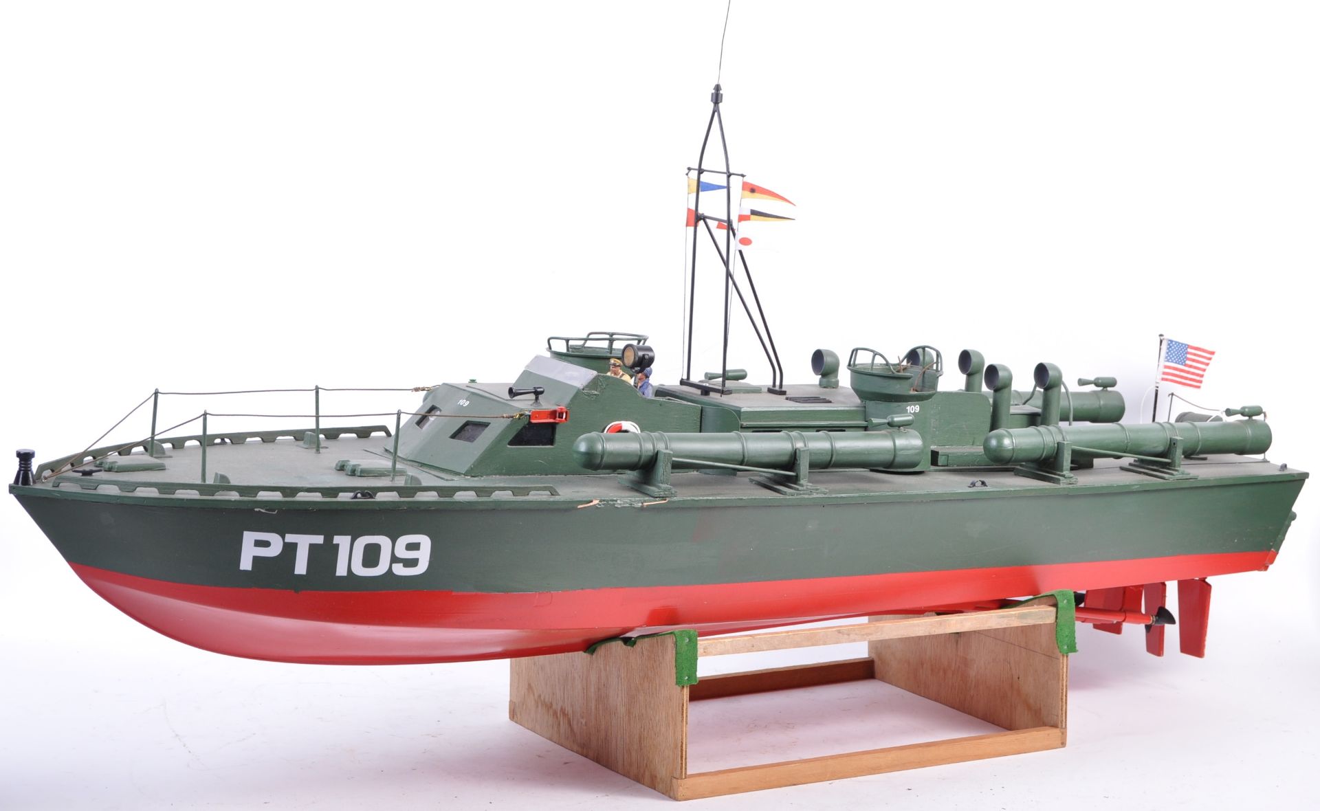 IMPRESSIVE LARGE SCALE MODEL OF US ARMY PT 109 TORPEDO BOAT