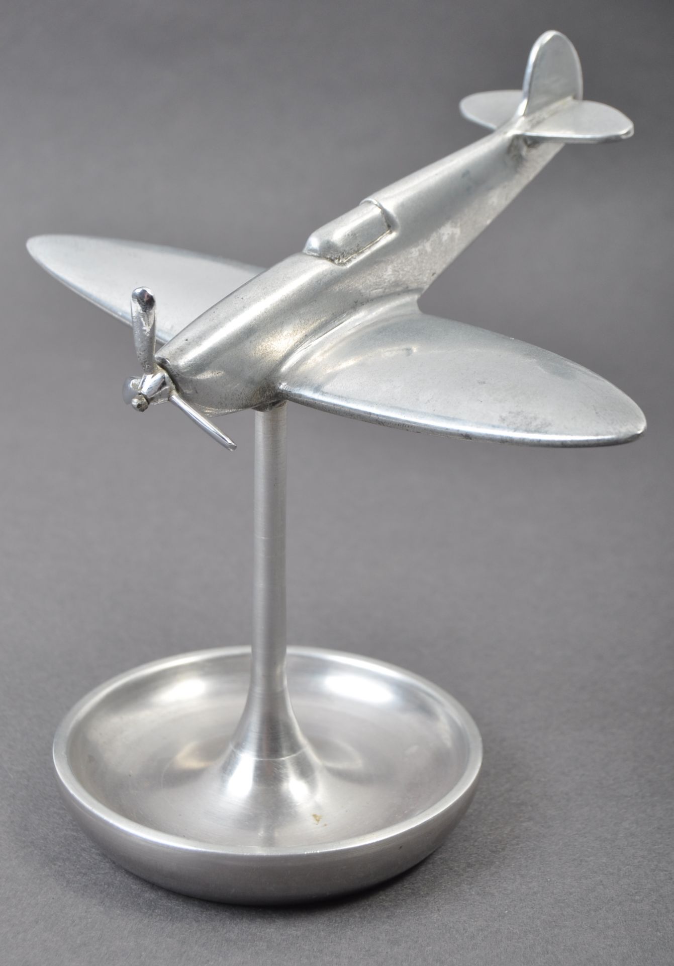 WWII SECOND WORLD WAR SPITFIRE MODEL ASHTRAY