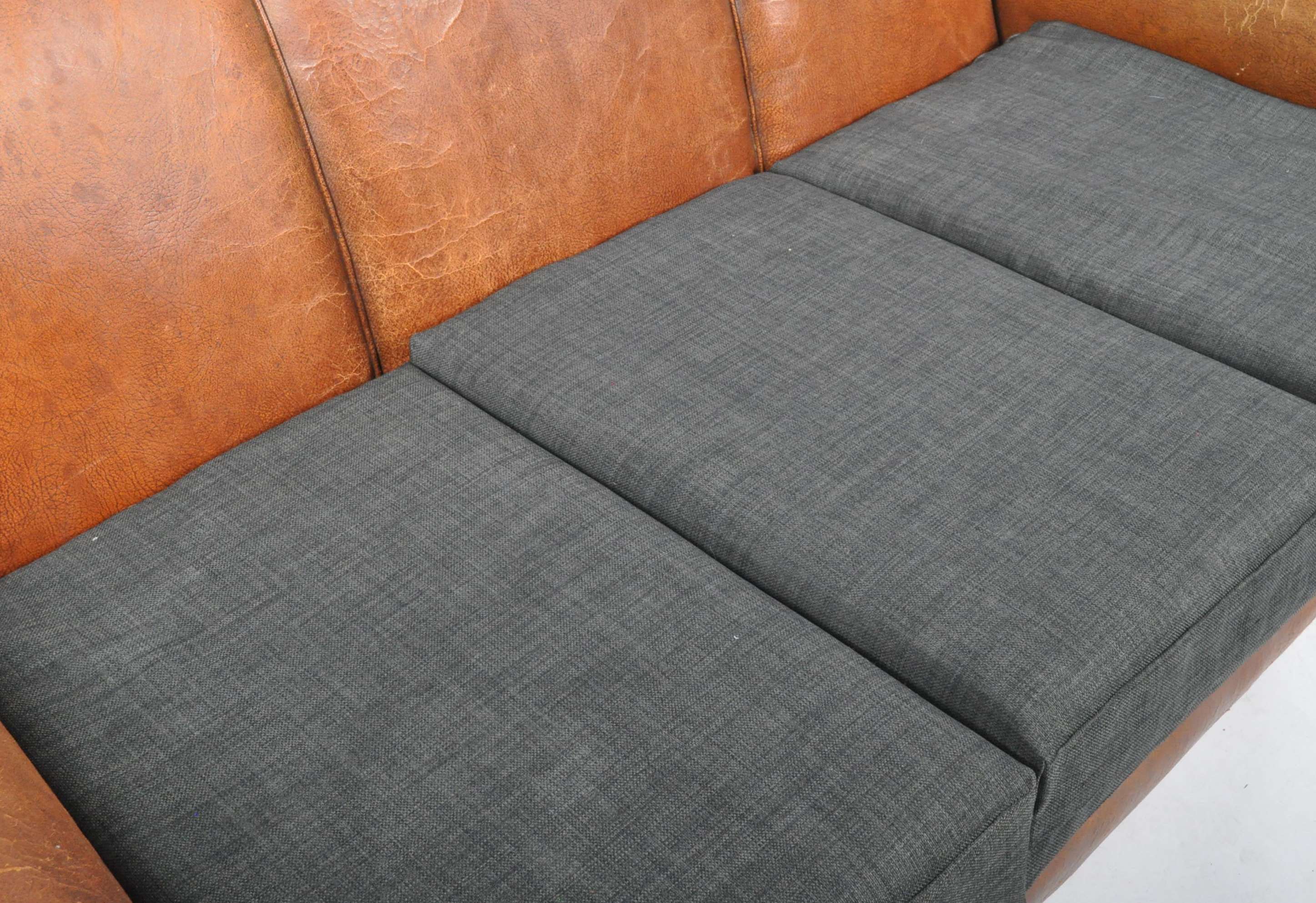 VINTAGE ART DECO CHESTERFIELD THREE SEATER SOFA SETTEE - Image 3 of 6