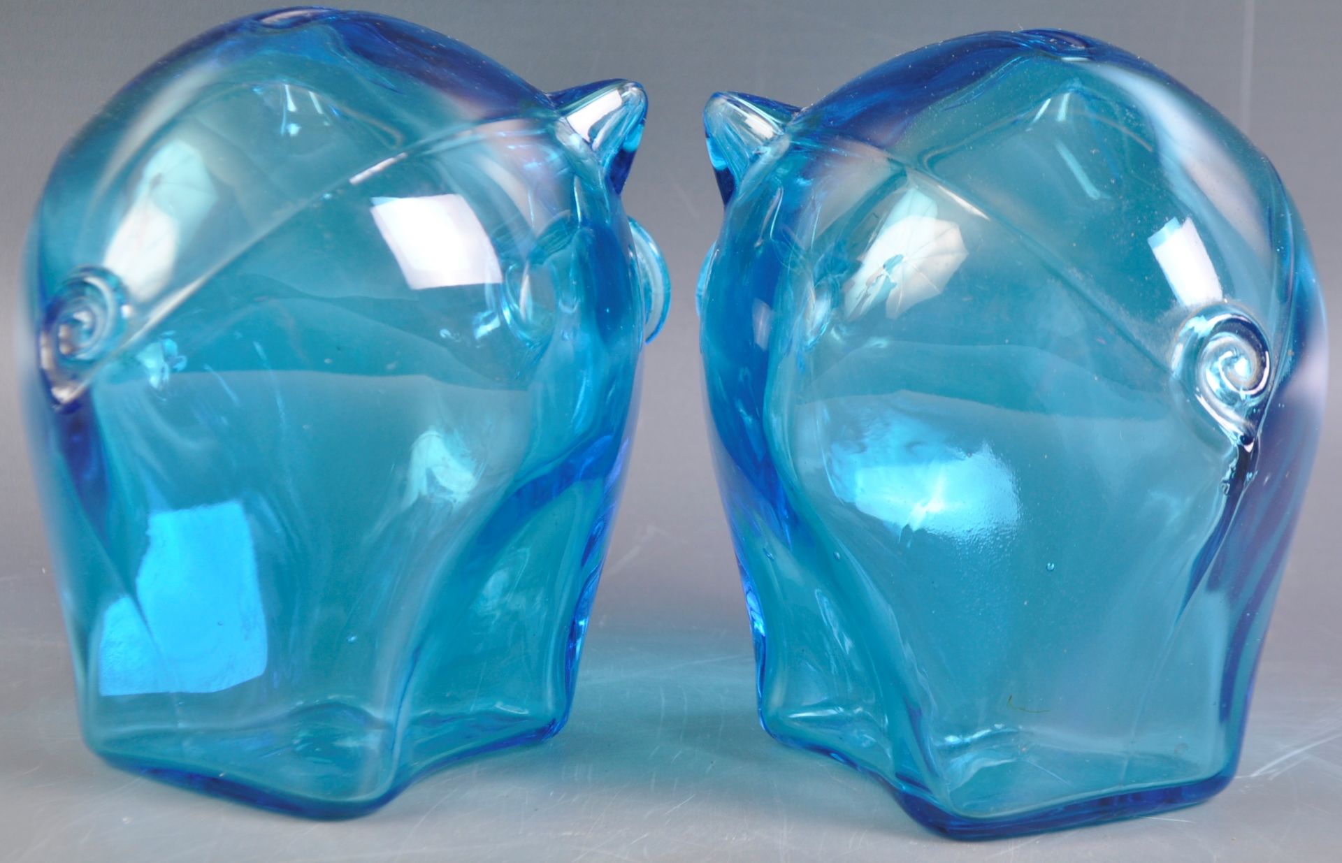 CASCADE - PAIR OF 1960S STUDIO ART GLASS PIGGY BAN - Bild 2 aus 7