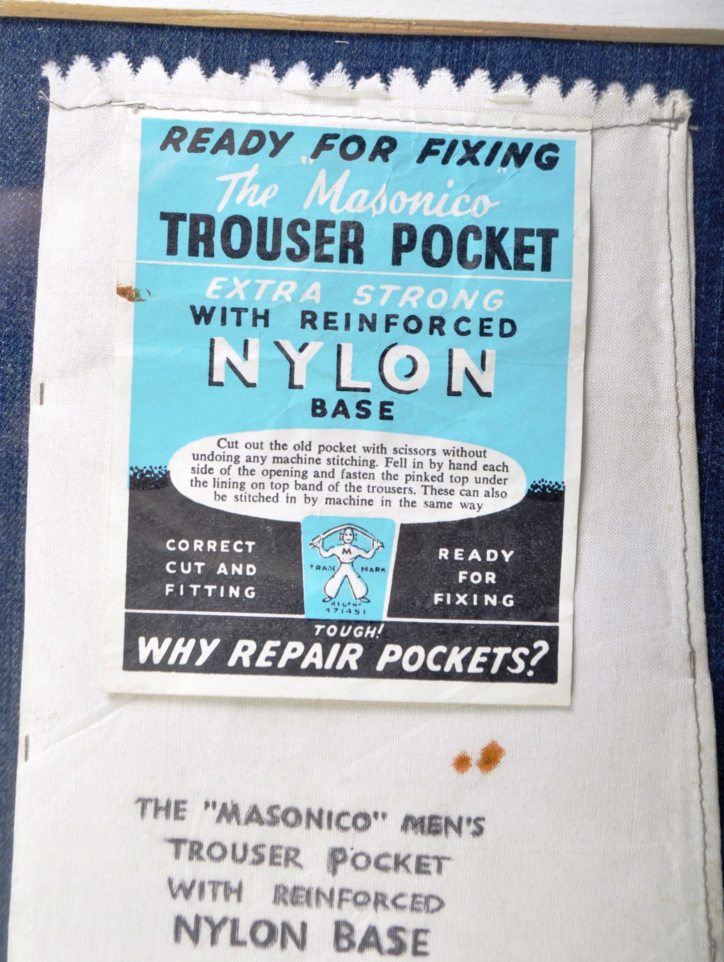 THE MASONICO TROUSER POCKET - FRAMED AND GLAZED ADVERTISING POCKET - Bild 2 aus 5