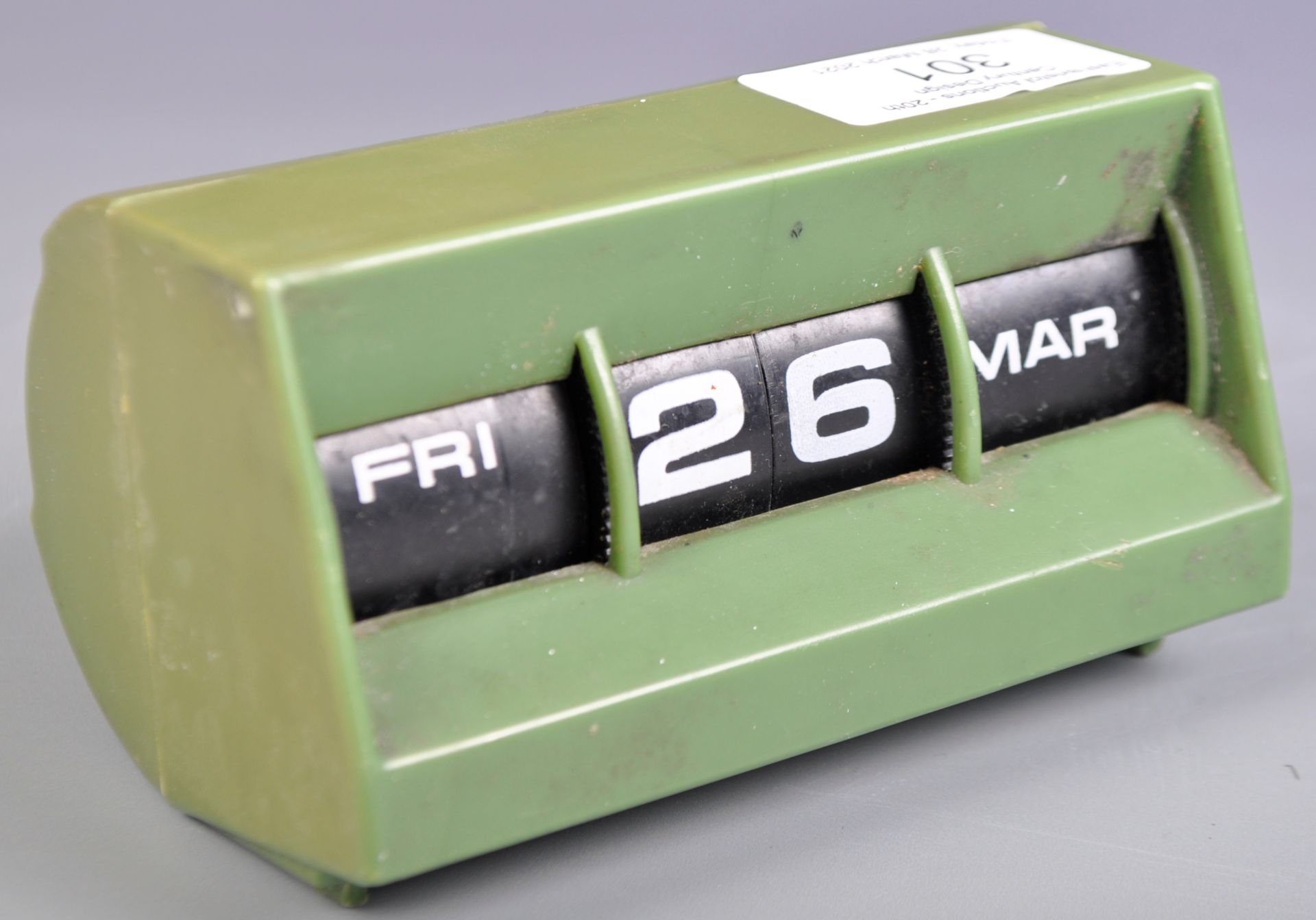 ORIGINAL RETRO VINTAGE 1950'S GREEN PLASTIC PERPETUAL CALENDAR - Bild 2 aus 5