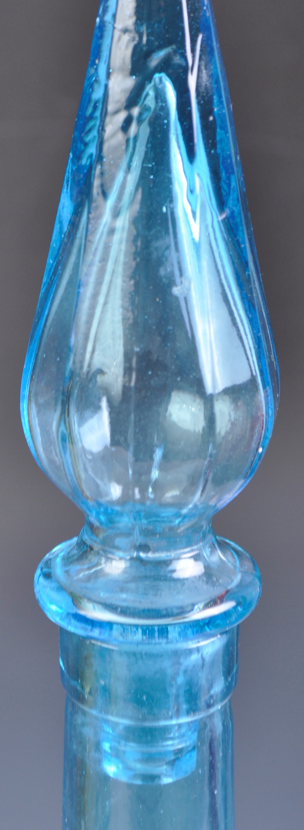 COLLECTION OF EMPOLI ITALIAN GLASS GENIE BOTTLES - Image 10 of 10