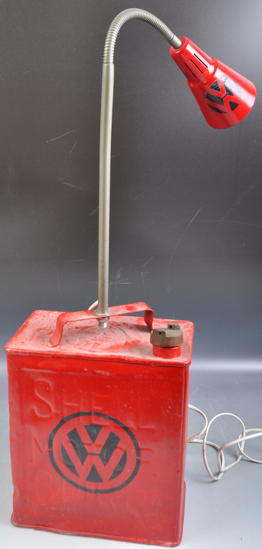 VINTAGE CONVERTED OIL CAN LAMP LIGHT FINISHED IN RED - Image 6 of 6