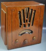 PORTADYNE VINTAGE ART DECO WALNUT CASED RADIO