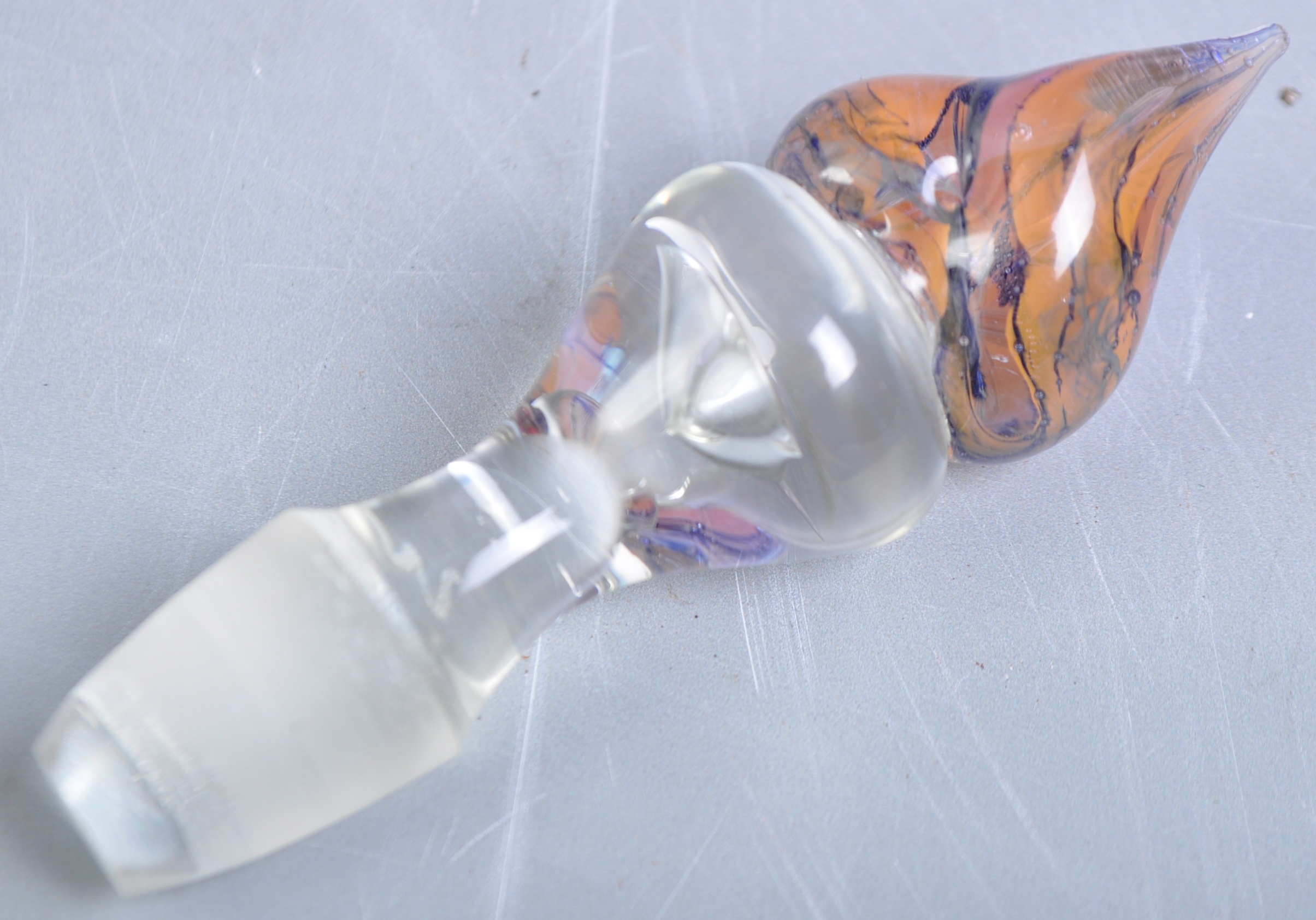 20TH CENTURY STUDIO ART GLASS SCENT BOTTLE - Image 6 of 6