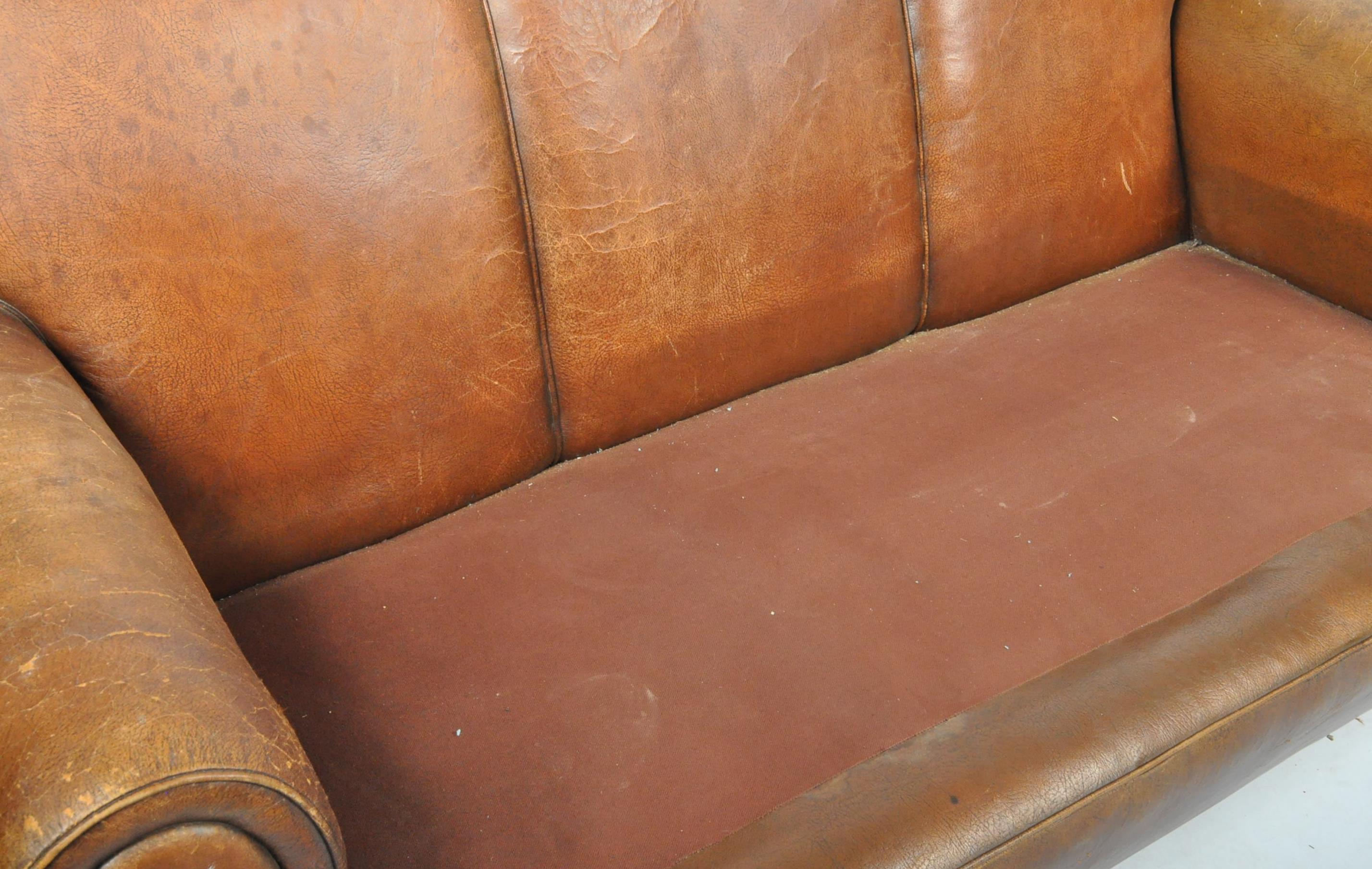 VINTAGE ART DECO CHESTERFIELD THREE SEATER SOFA SETTEE - Image 6 of 6