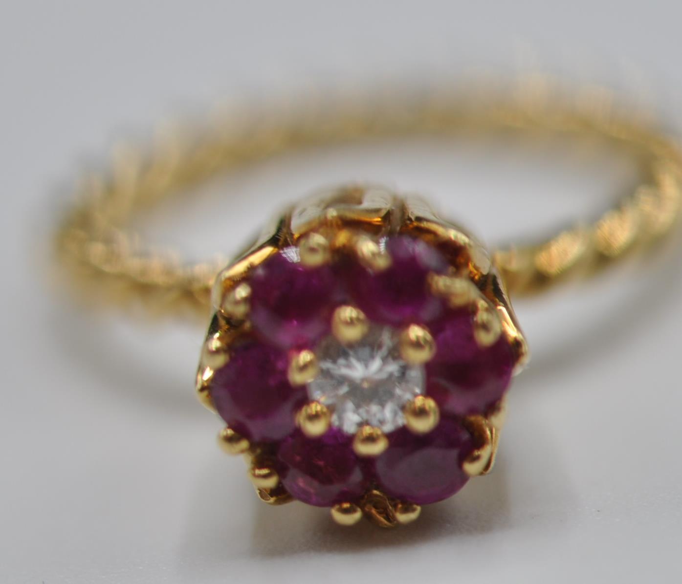 STAMPED 14CT GOLD RING WITH DIAMONDS AND RUBIES - Image 2 of 6