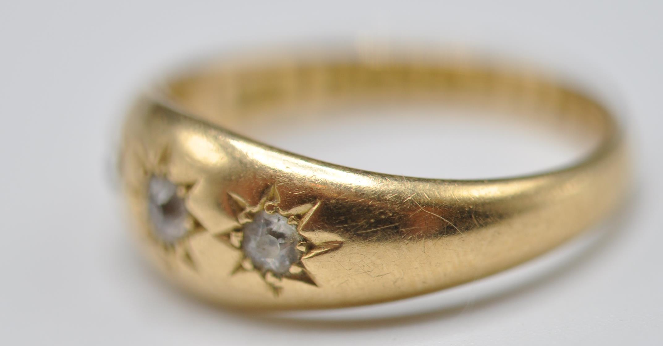 18CT GOLD & DIAMOND GYPSY RING - Image 2 of 6