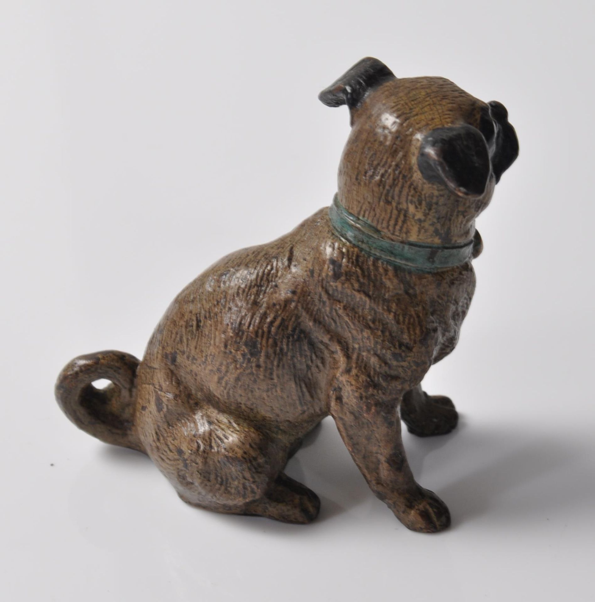COLD PAINTED BRONZE FIGURE OF A PUG DOG - Image 3 of 6
