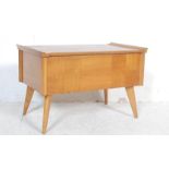 1970’S RETRO VINTAGE LIGHT OAK SEWING BOX