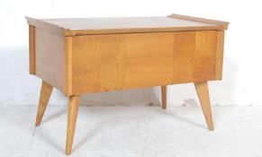 1970’S RETRO VINTAGE LIGHT OAK SEWING BOX