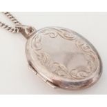 SILVER HALLMARKED CHASE DECORTED LOCKET AND CHAIN