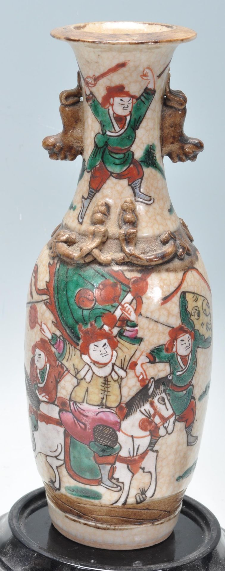 GROUP OF THREE 20TH CENTURY CHINESE ORIENTAL CERAMIC VASES - Image 2 of 9