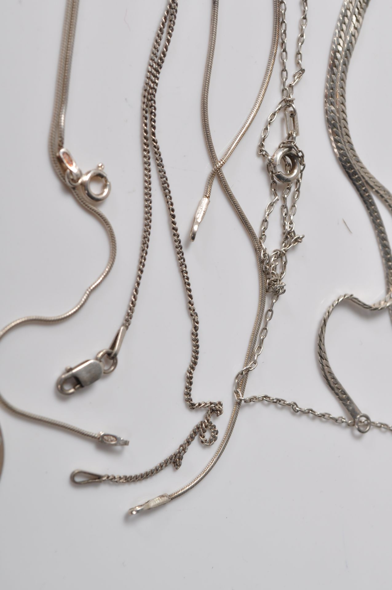 COLLECTION OF SILVER STAMPED 925 NECKLACES. - Image 5 of 10
