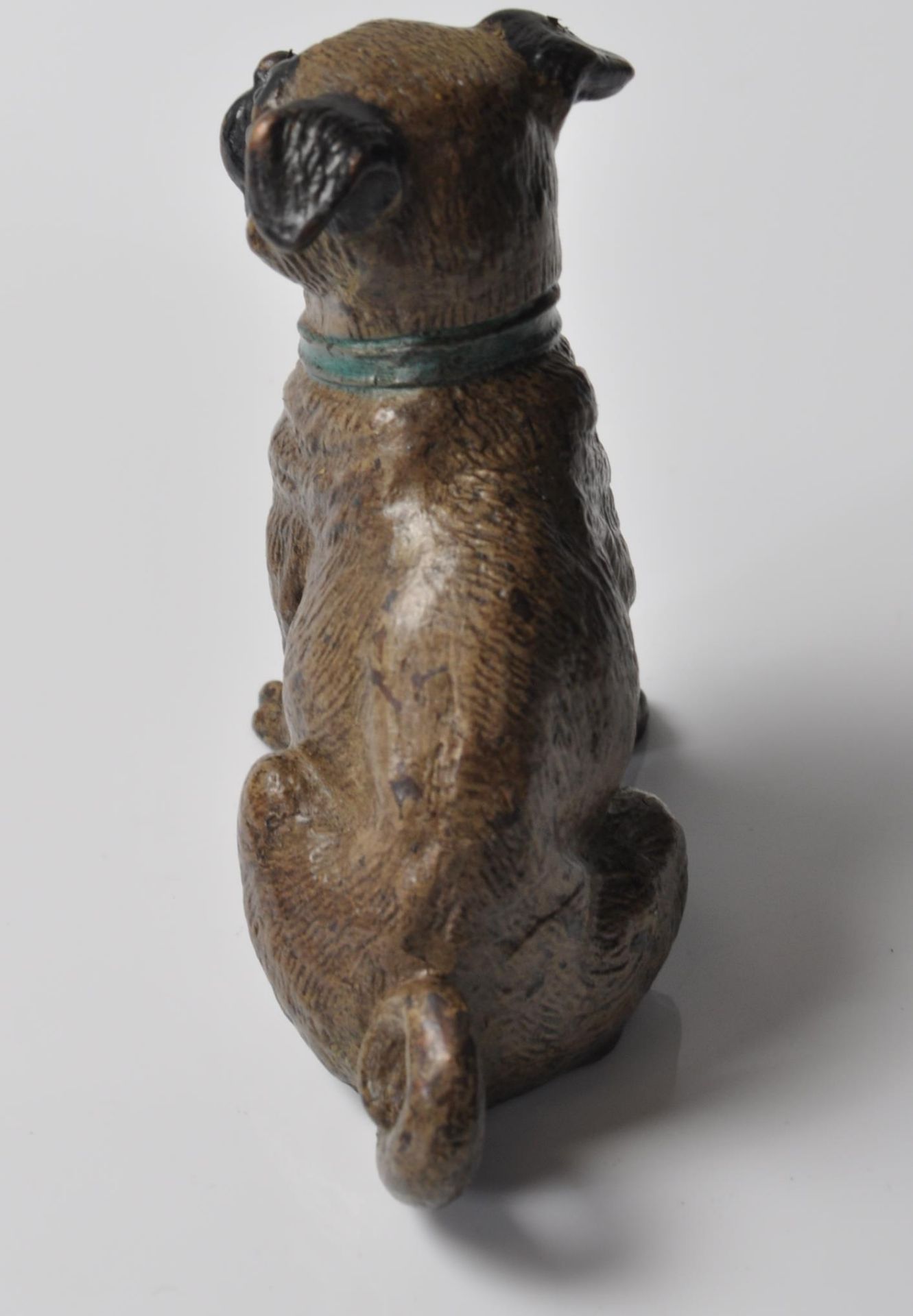 COLD PAINTED BRONZE FIGURE OF A PUG DOG - Image 4 of 6