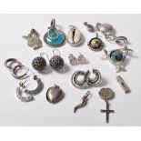COLLECTION OF SILVER STAMPED 925 JEWELLERY.