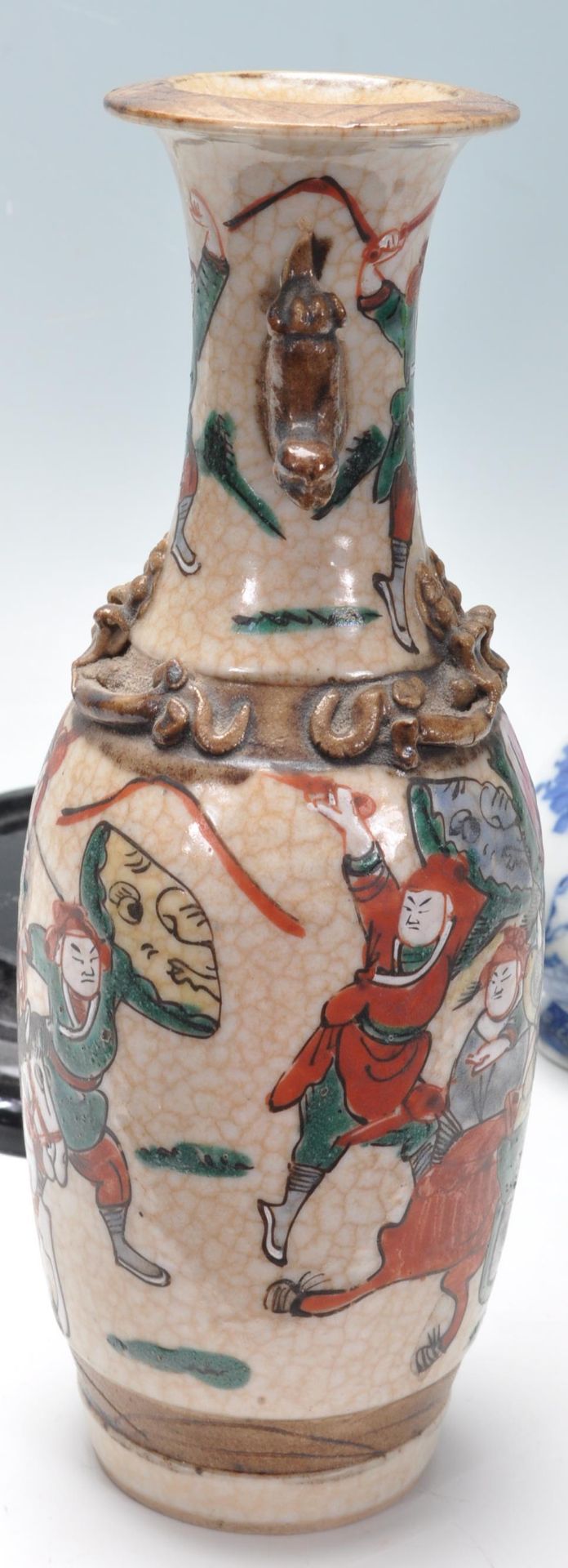 GROUP OF THREE 20TH CENTURY CHINESE ORIENTAL CERAMIC VASES - Image 5 of 9